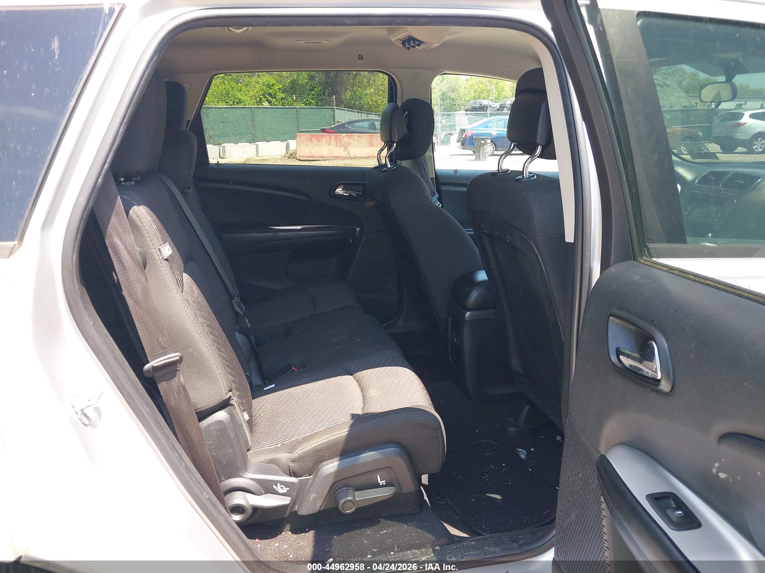 DODGE JOURNEY image 8