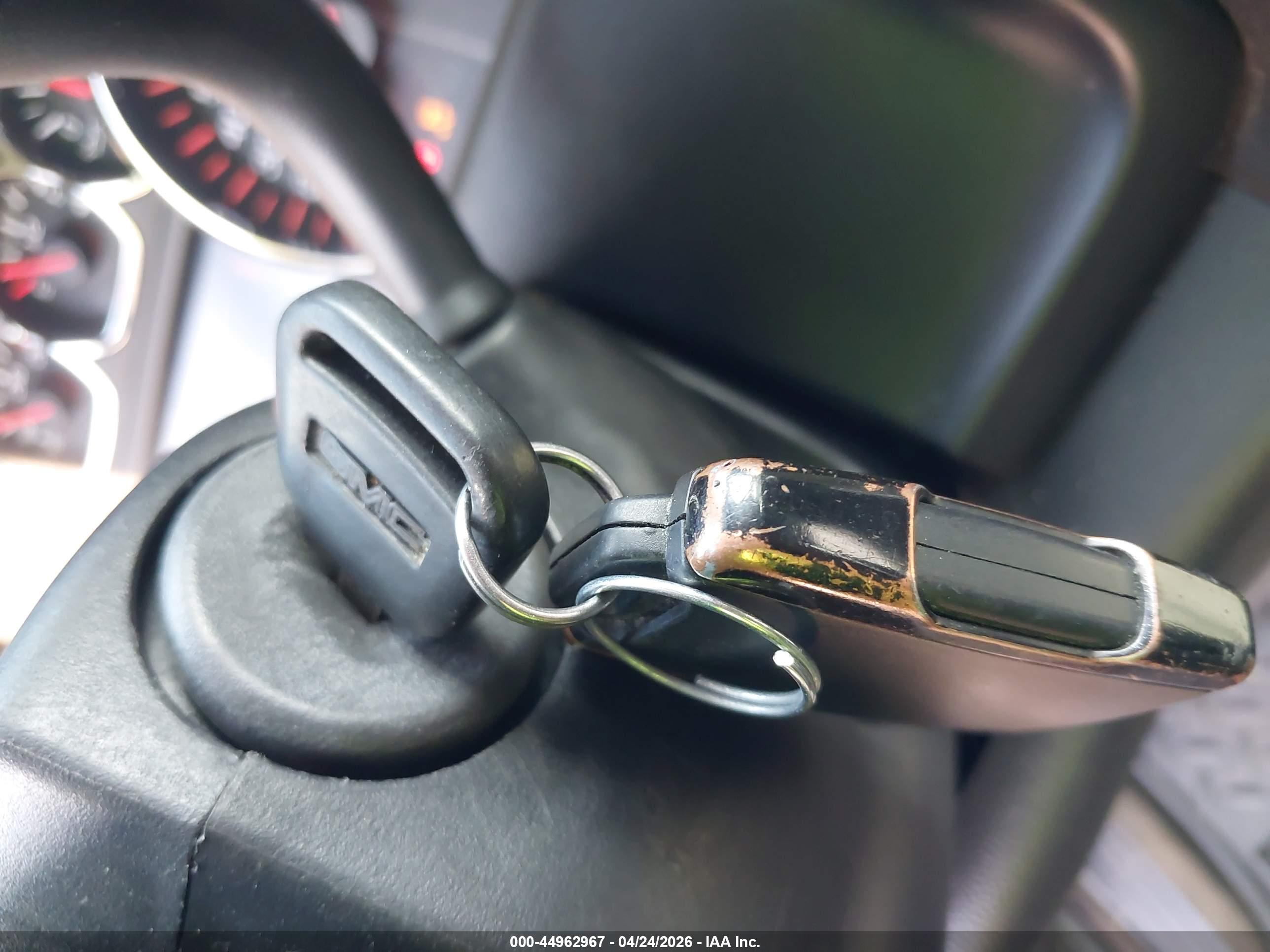 GMC SIERRA image 11