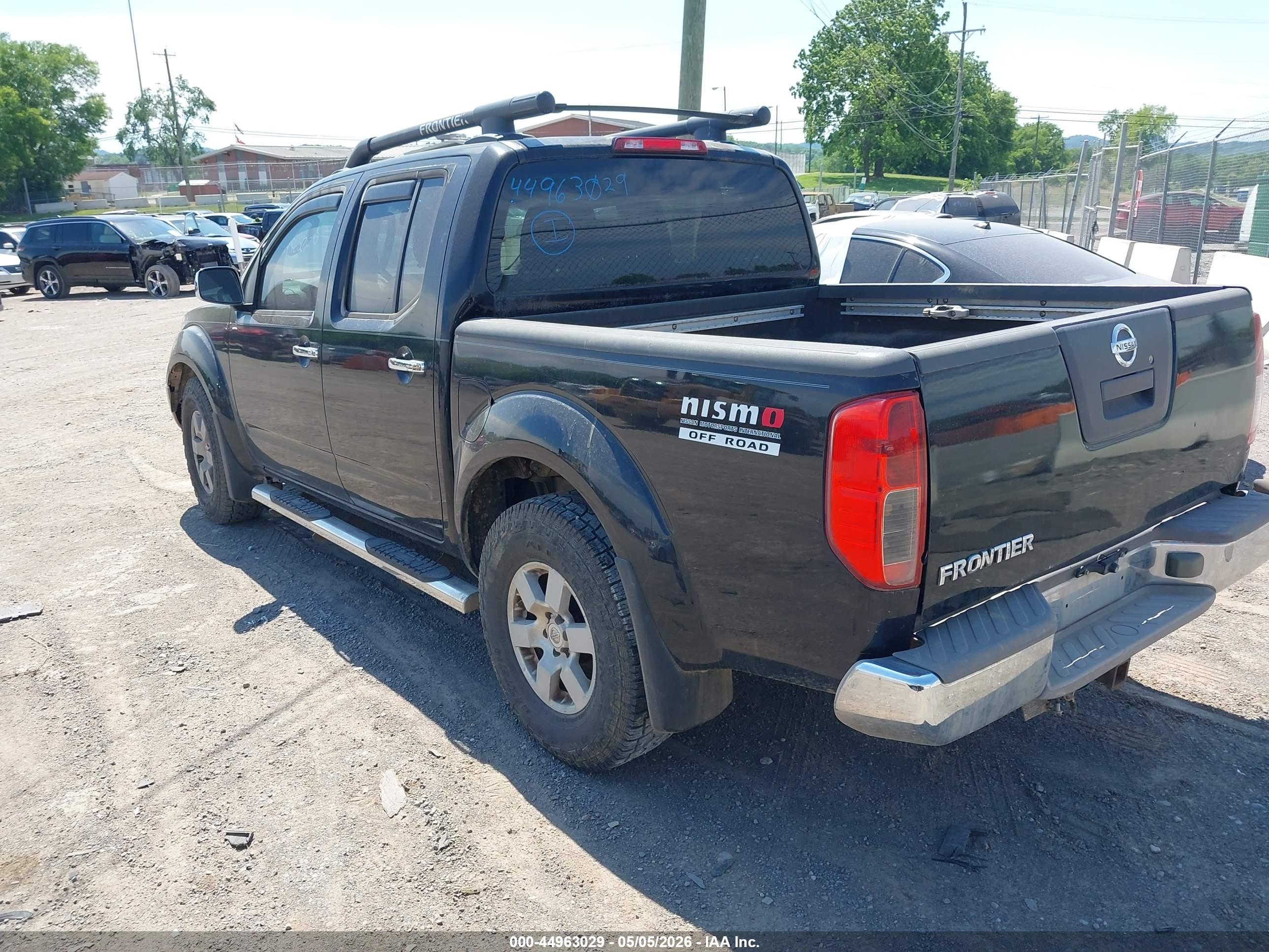 NISSAN FRONTIER image 3