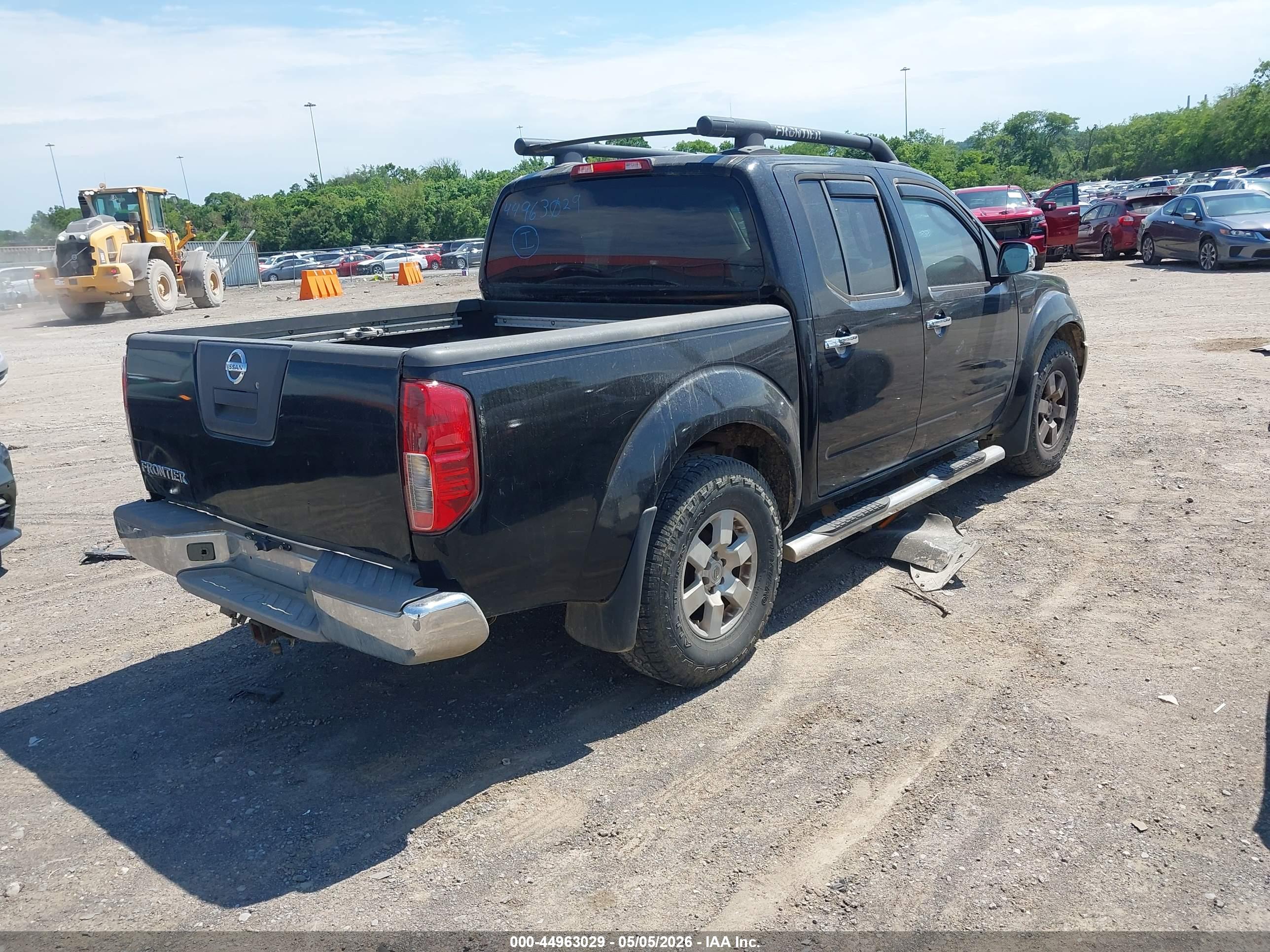 NISSAN FRONTIER image 4