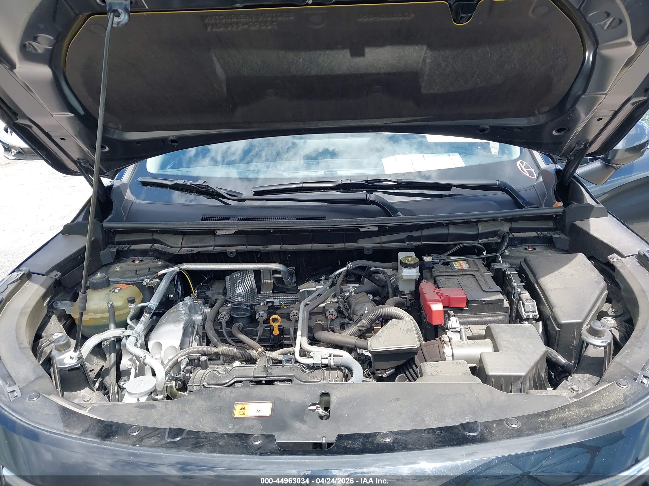 MITSUBISHI OUTLANDER image 10