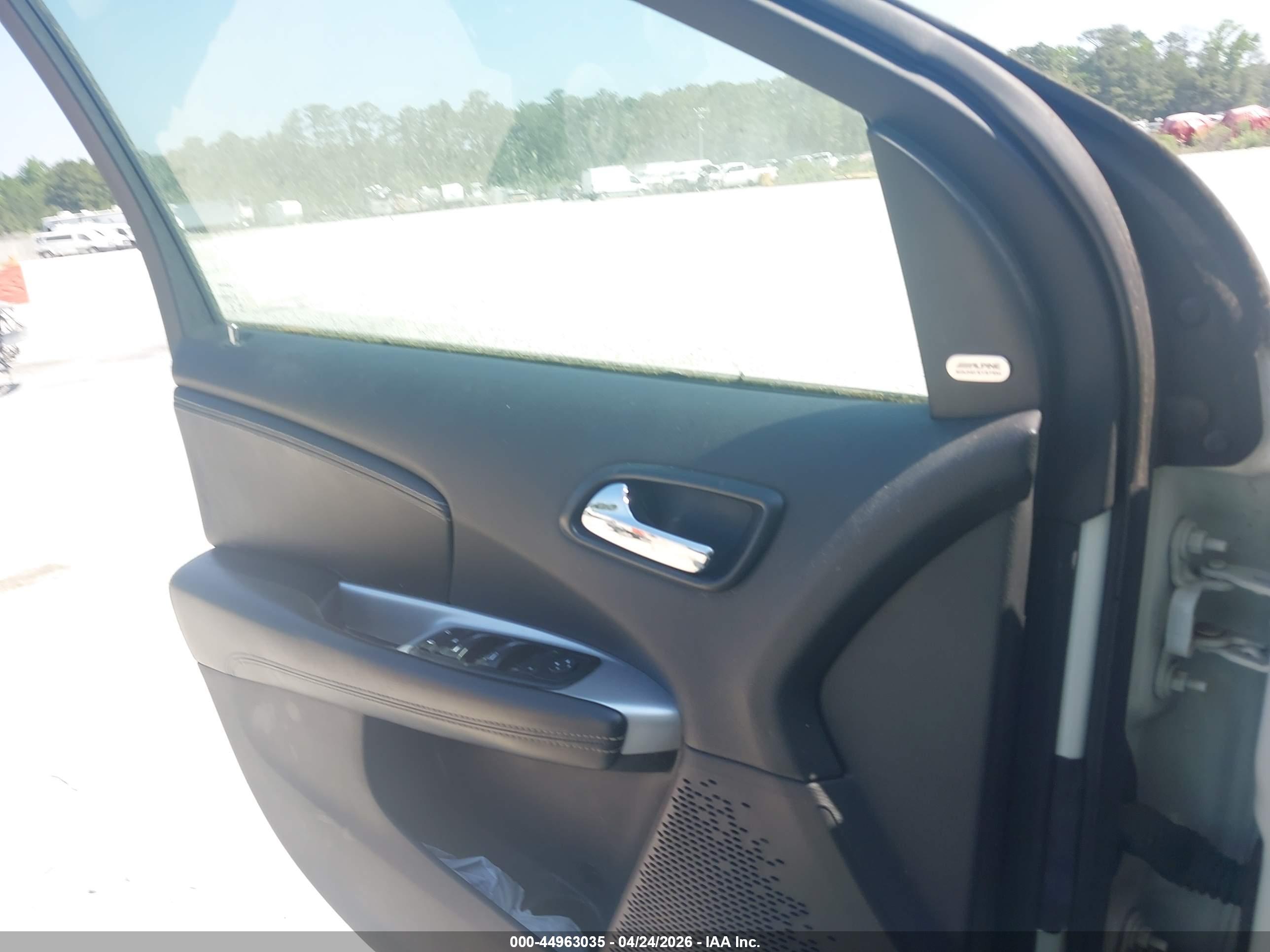 DODGE JOURNEY image 6
