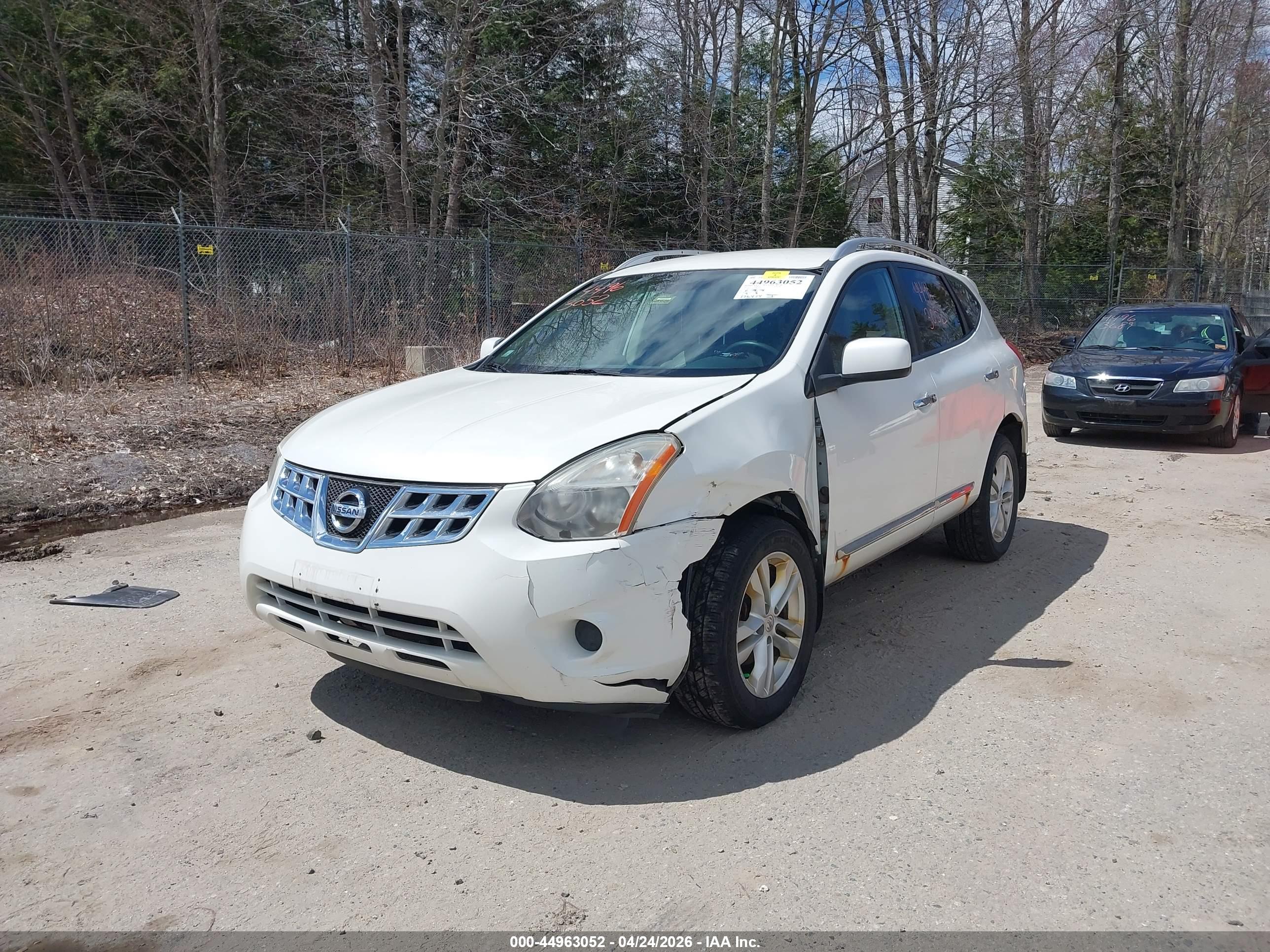 NISSAN ROGUE image 2