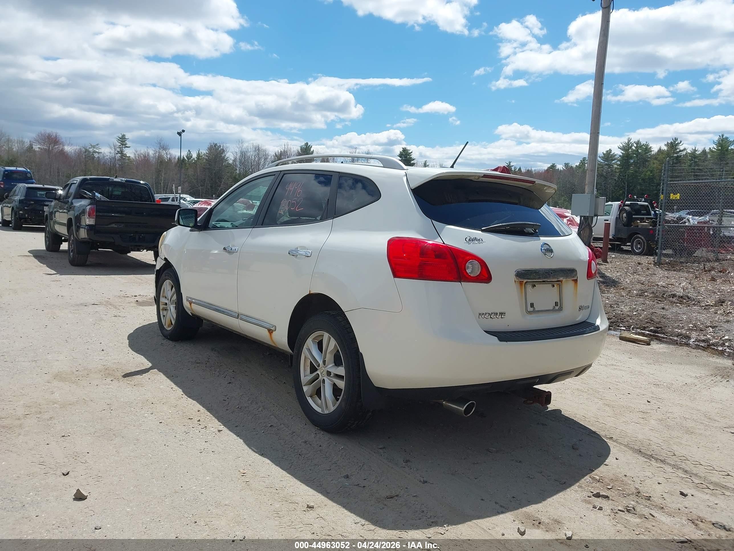 NISSAN ROGUE image 3