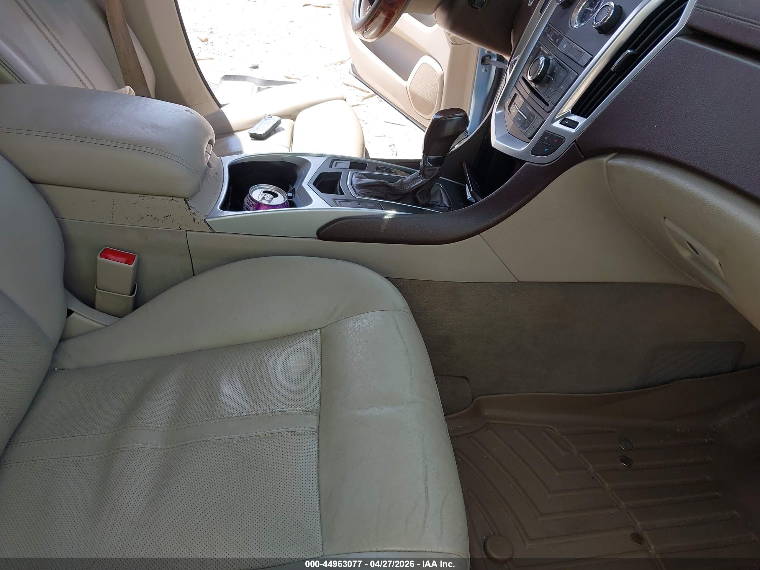 CADILLAC SRX image 5