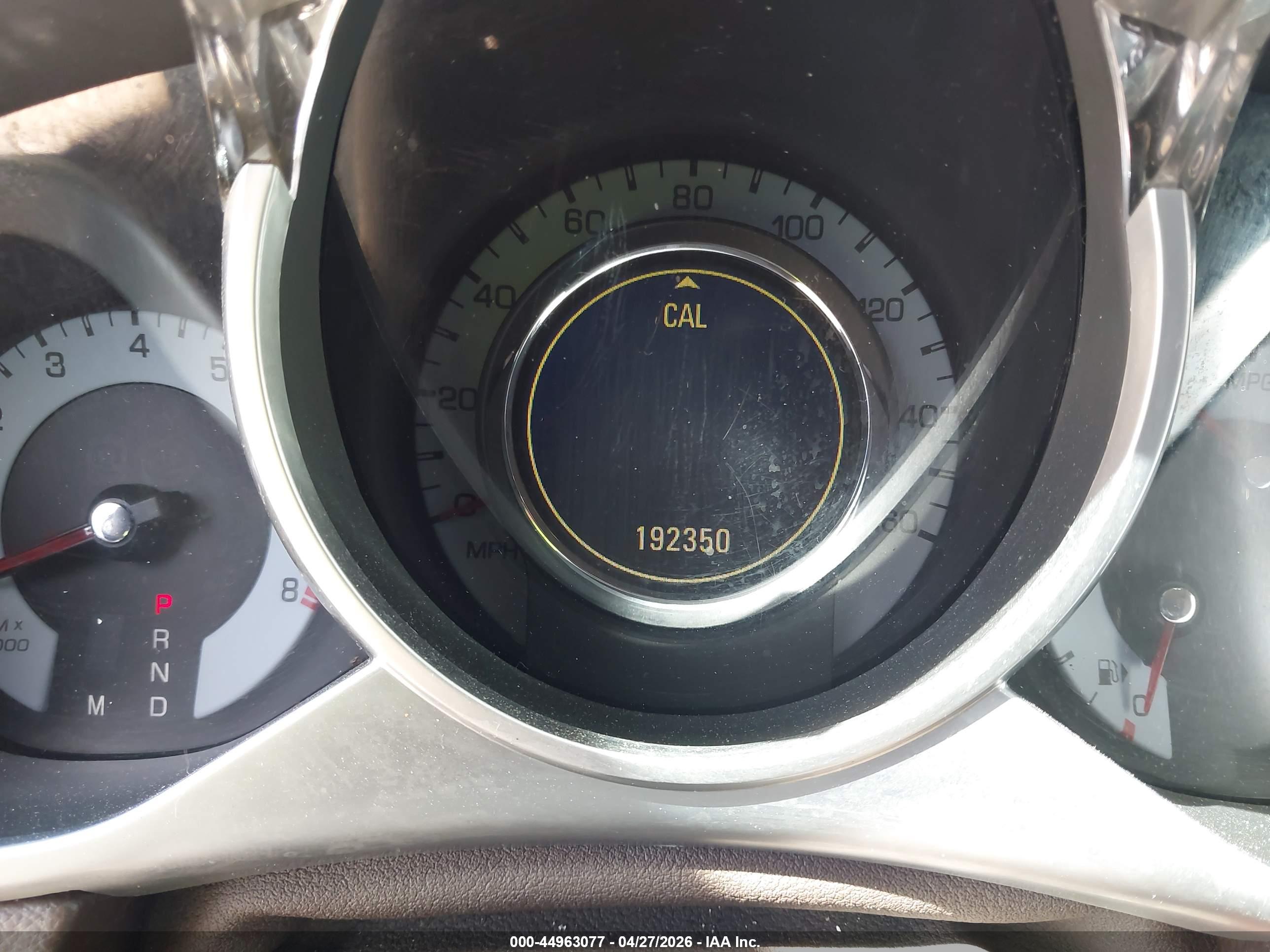 CADILLAC SRX image 7