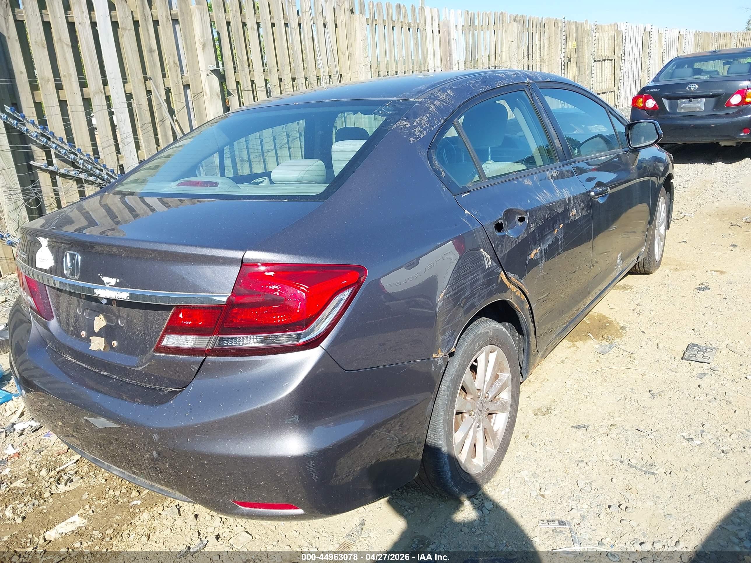 HONDA CIVIC image 4