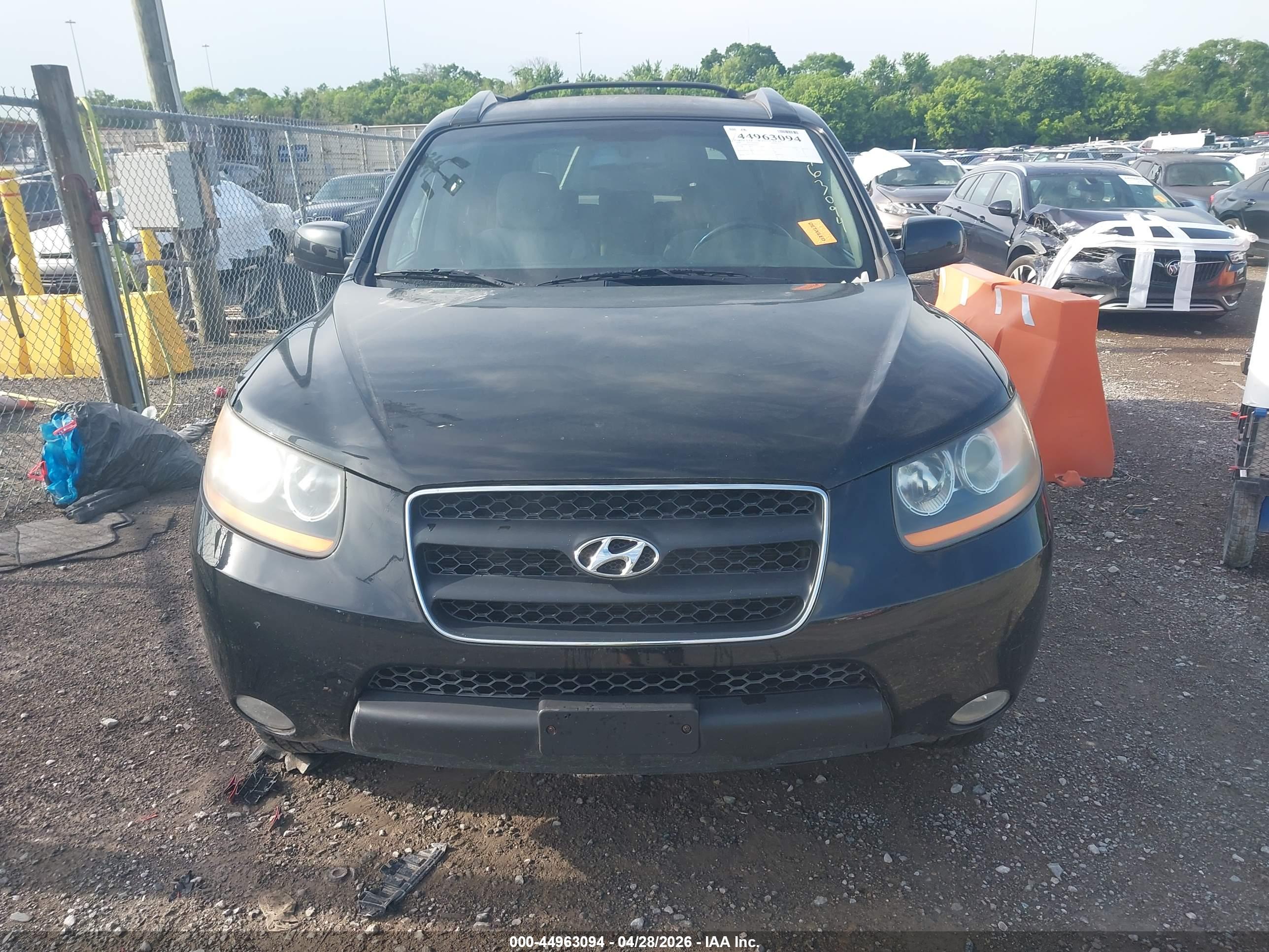 HYUNDAI SANTA image 6