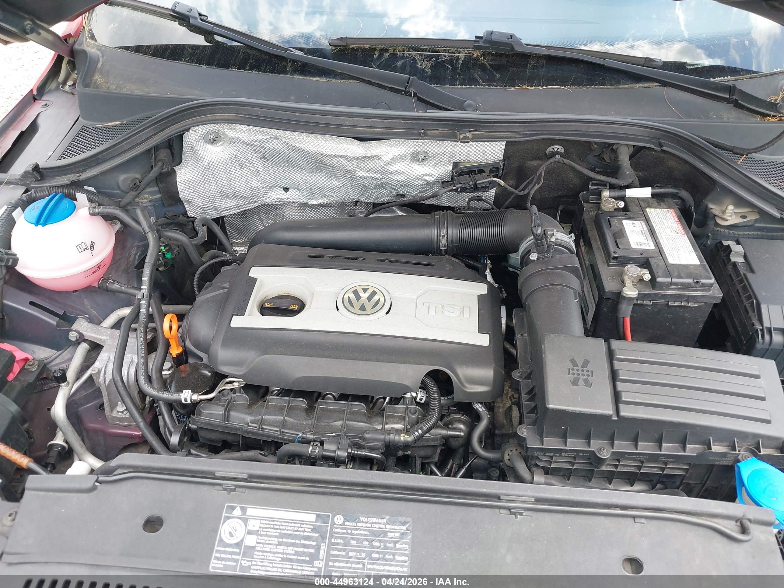 VOLKSWAGEN TIGUAN image 10