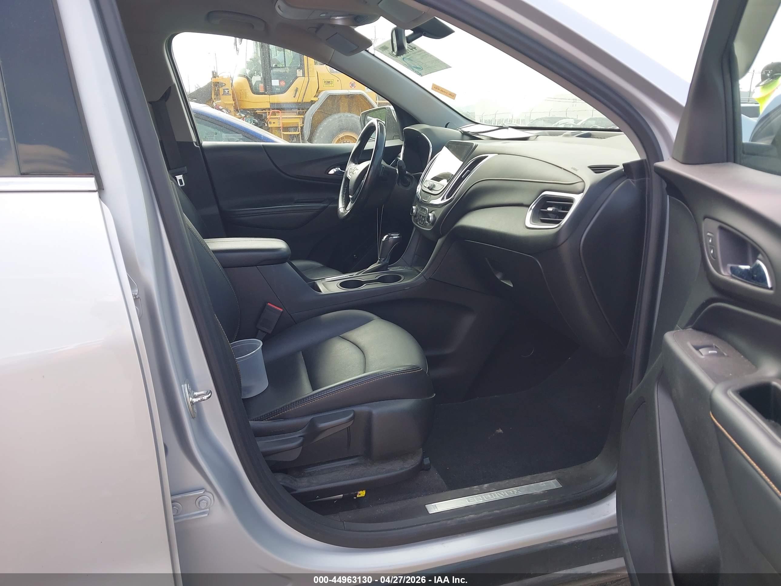 CHEVROLET EQUINOX image 5