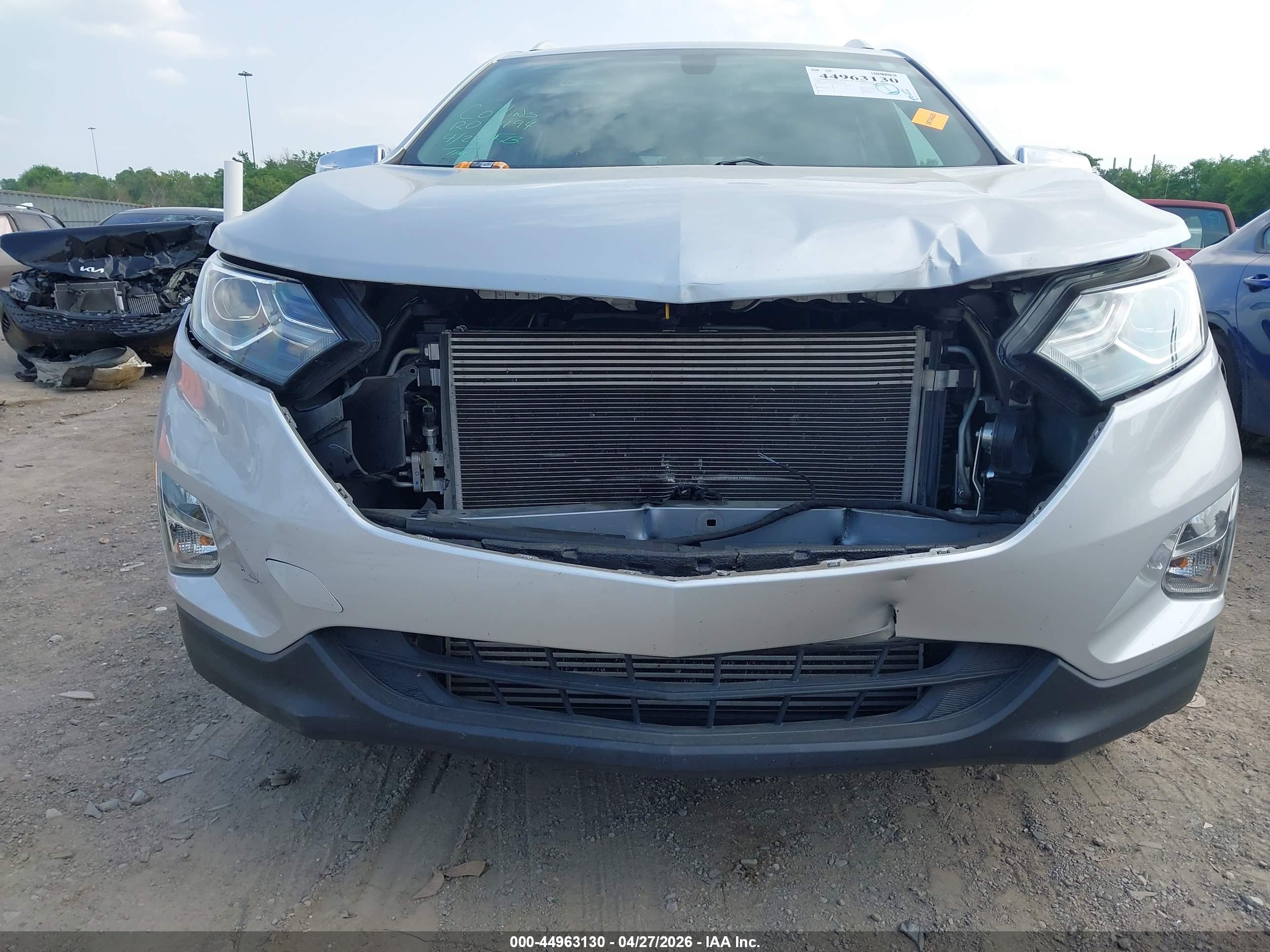 CHEVROLET EQUINOX image 6
