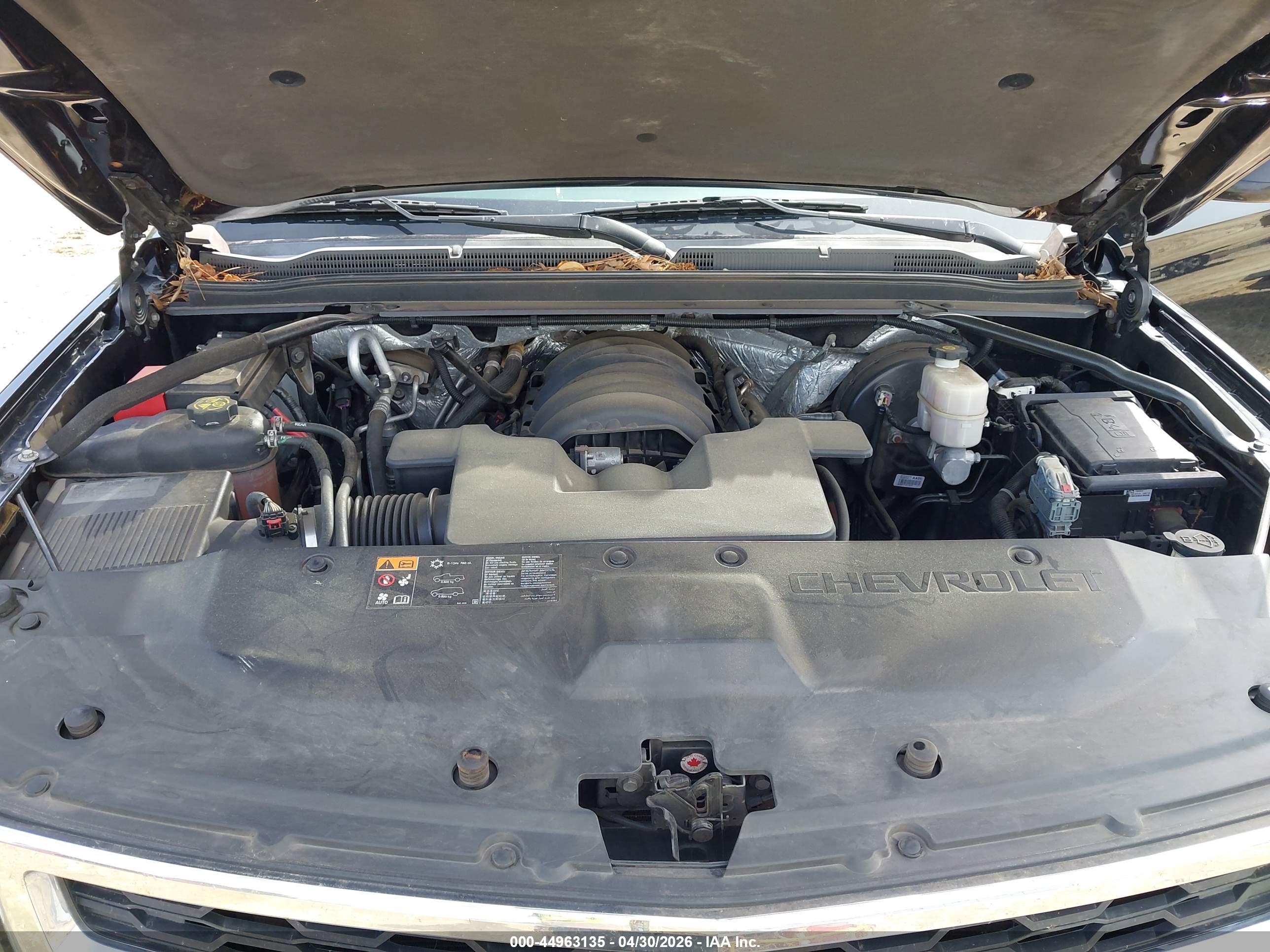 CHEVROLET SUBURBAN image 10