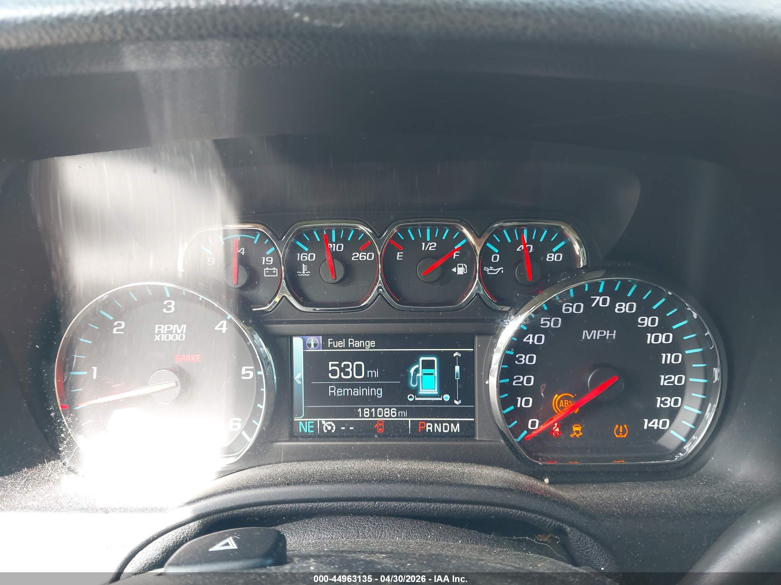 CHEVROLET SUBURBAN image 7