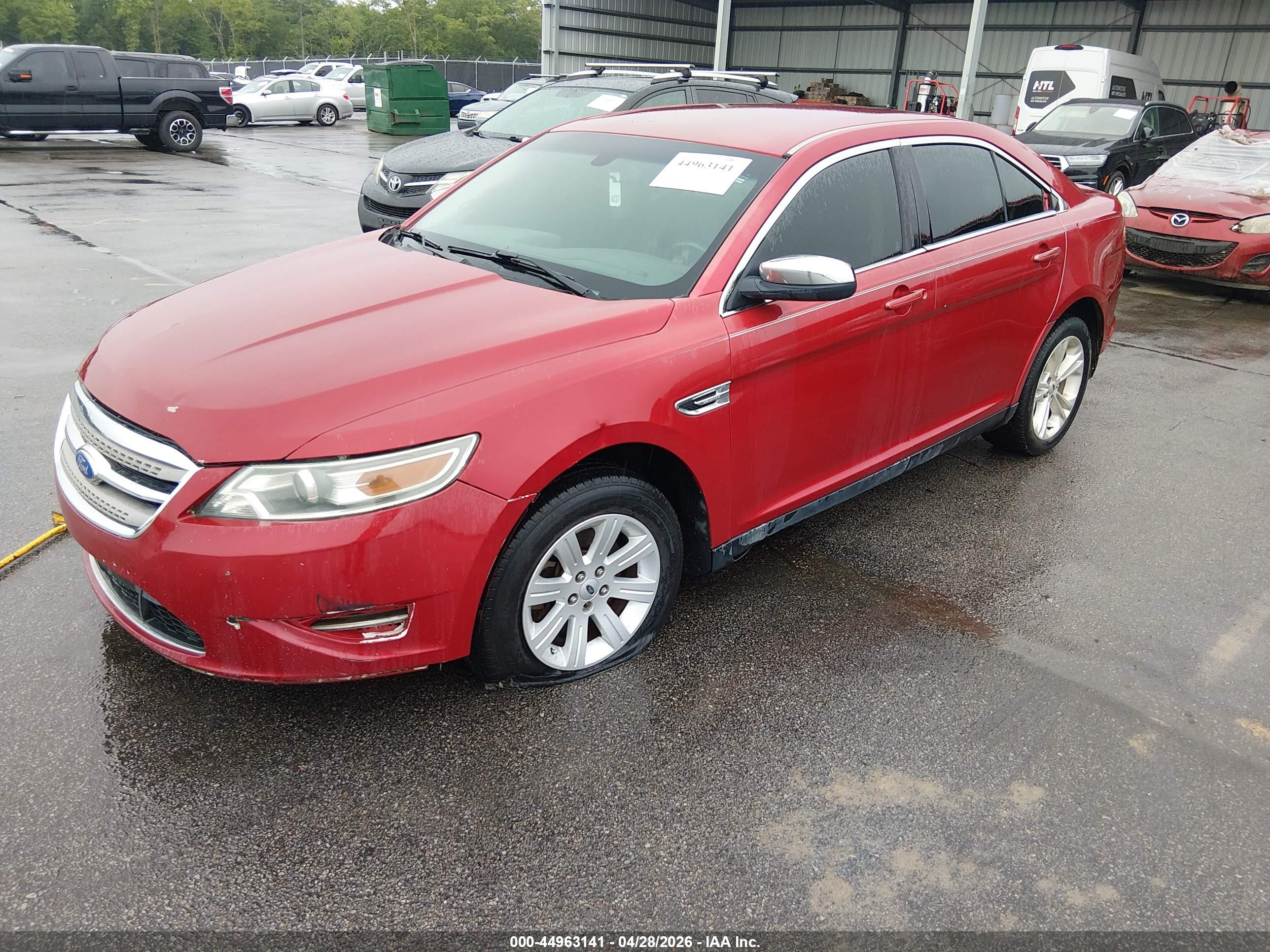FORD TAURUS image 2