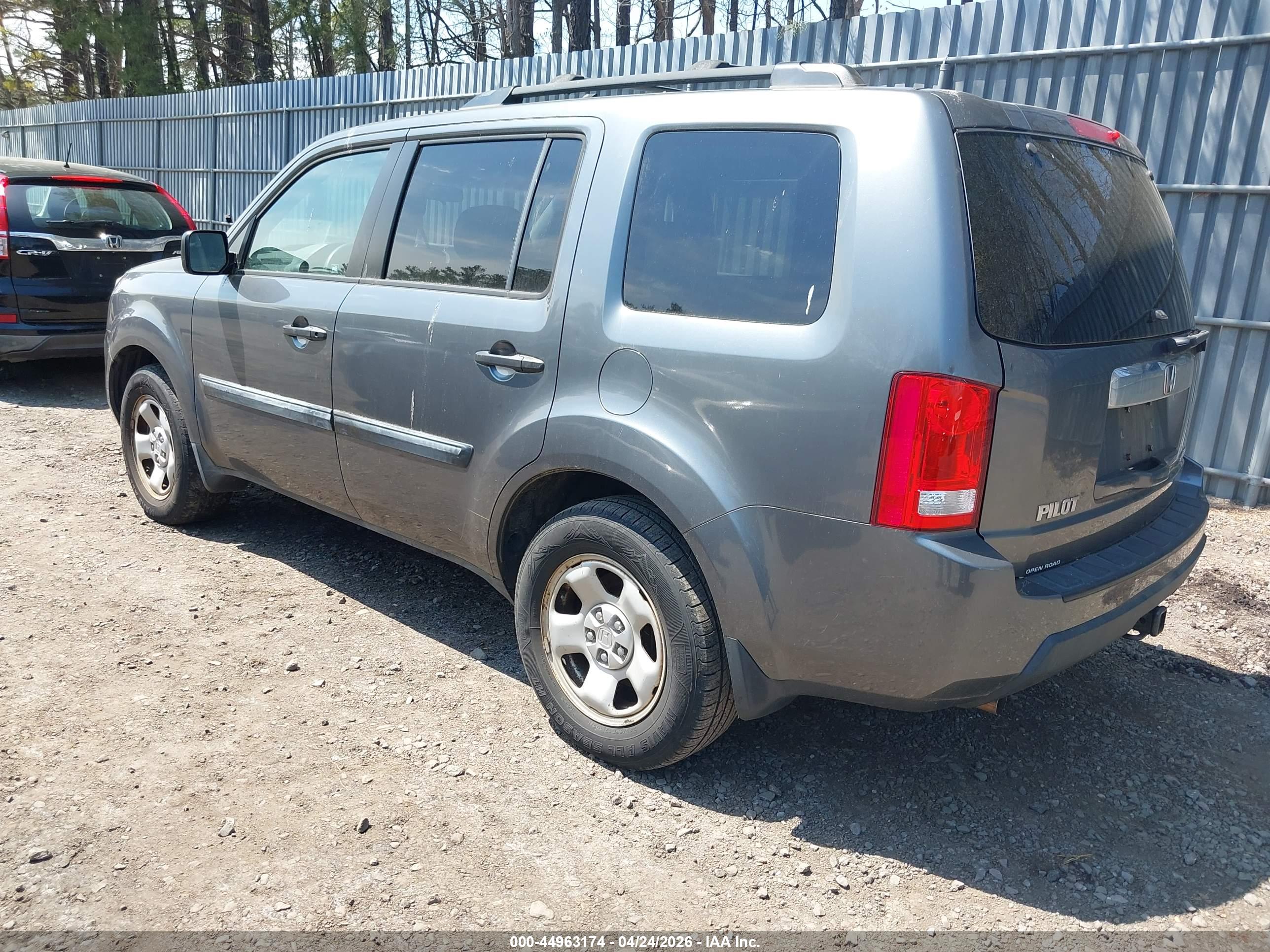 HONDA PILOT image 3