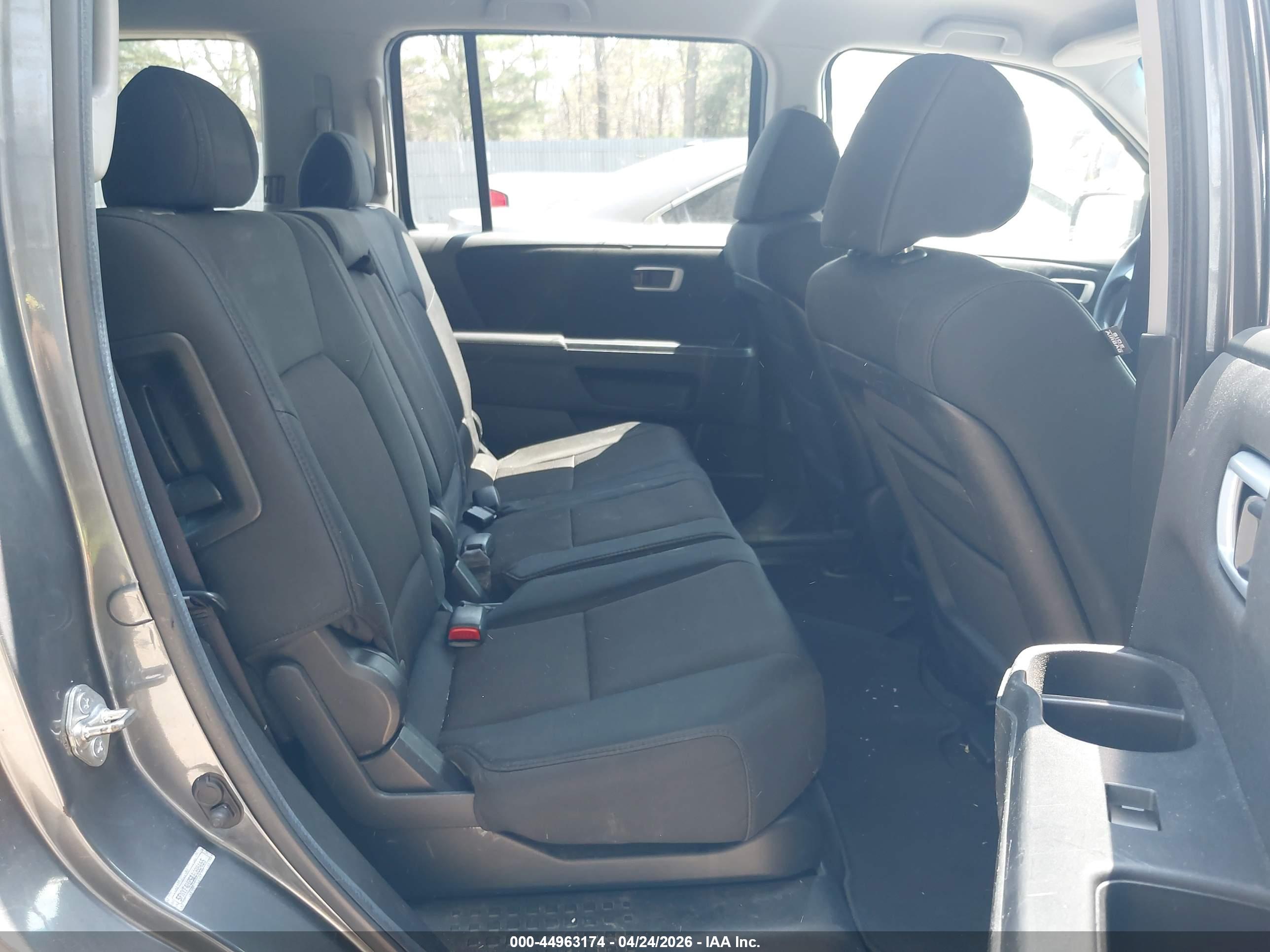 HONDA PILOT image 8