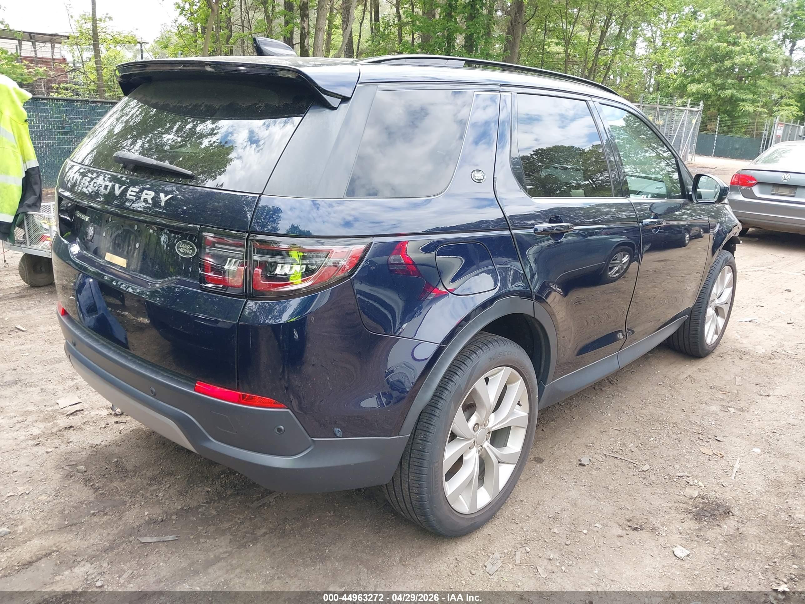 LAND ROVER image 4