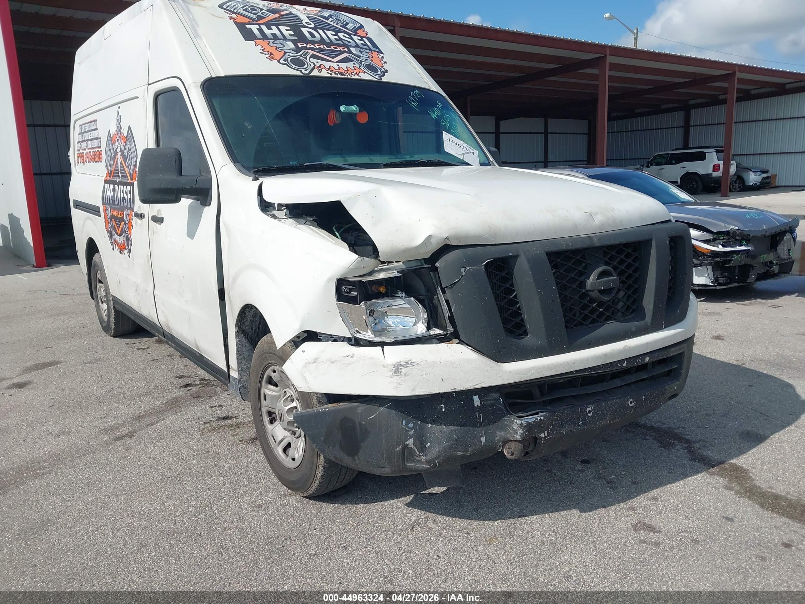 NISSAN NV image 6