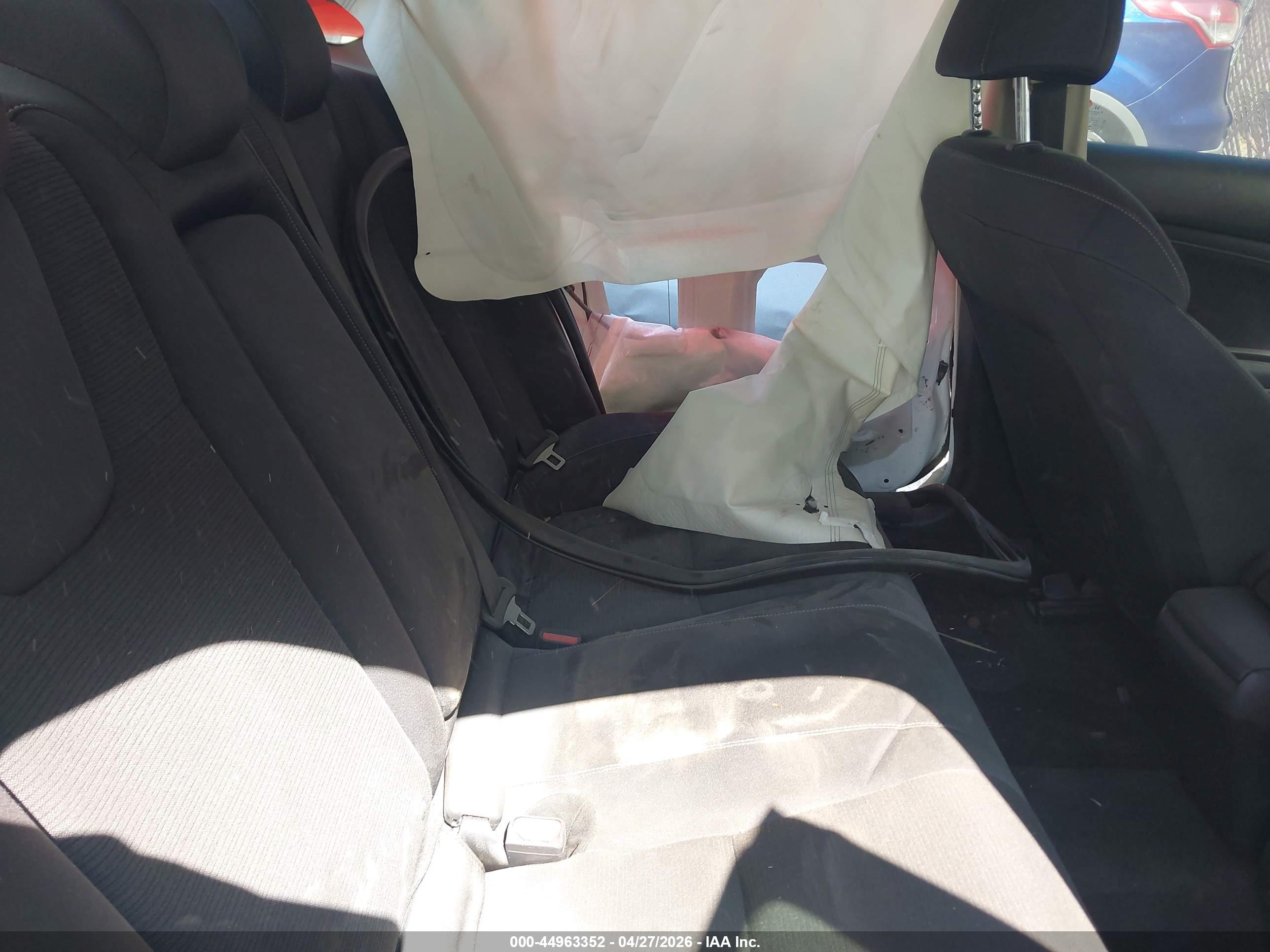 HONDA INSIGHT image 8