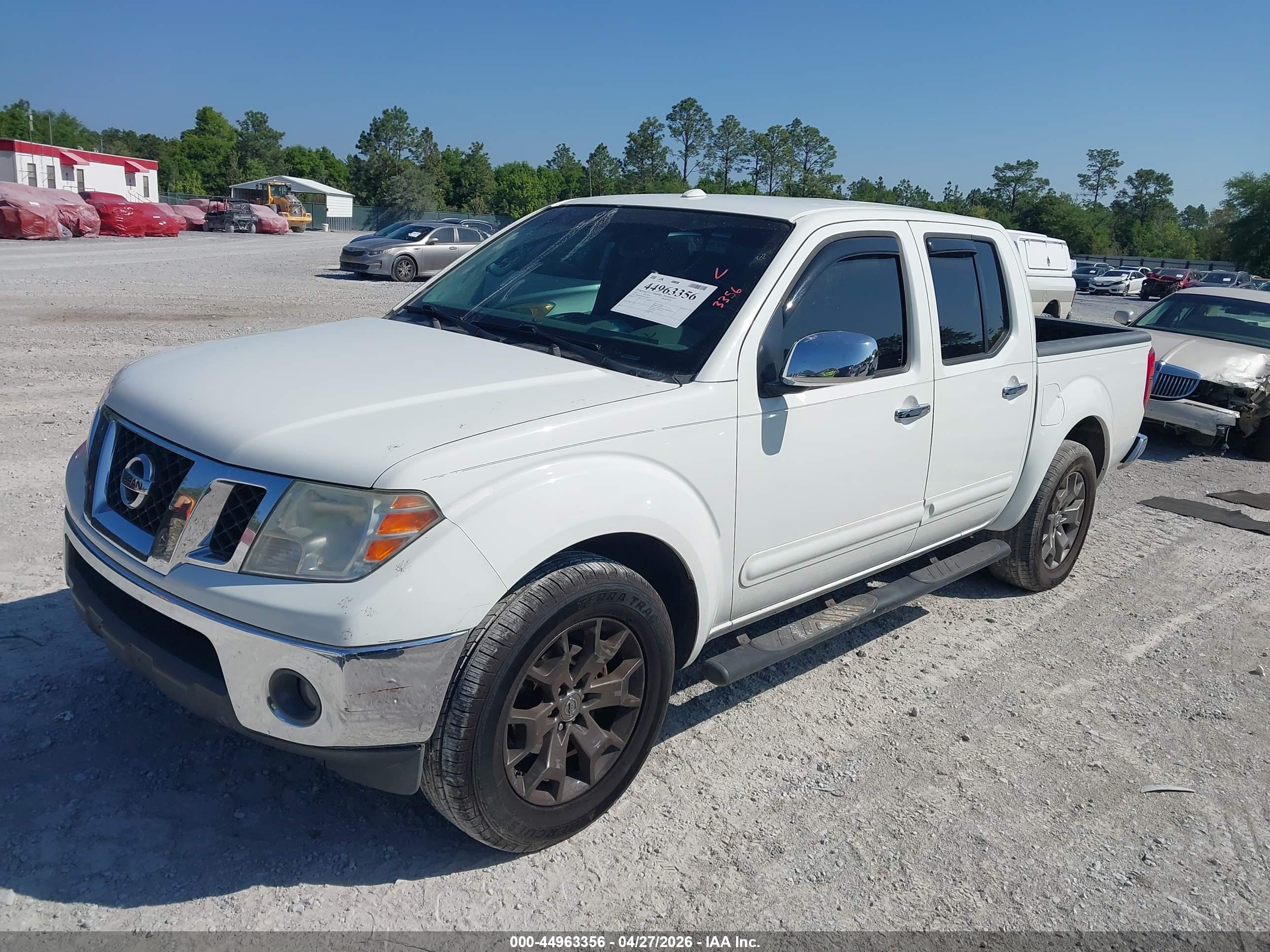 NISSAN FRONTIER image 2
