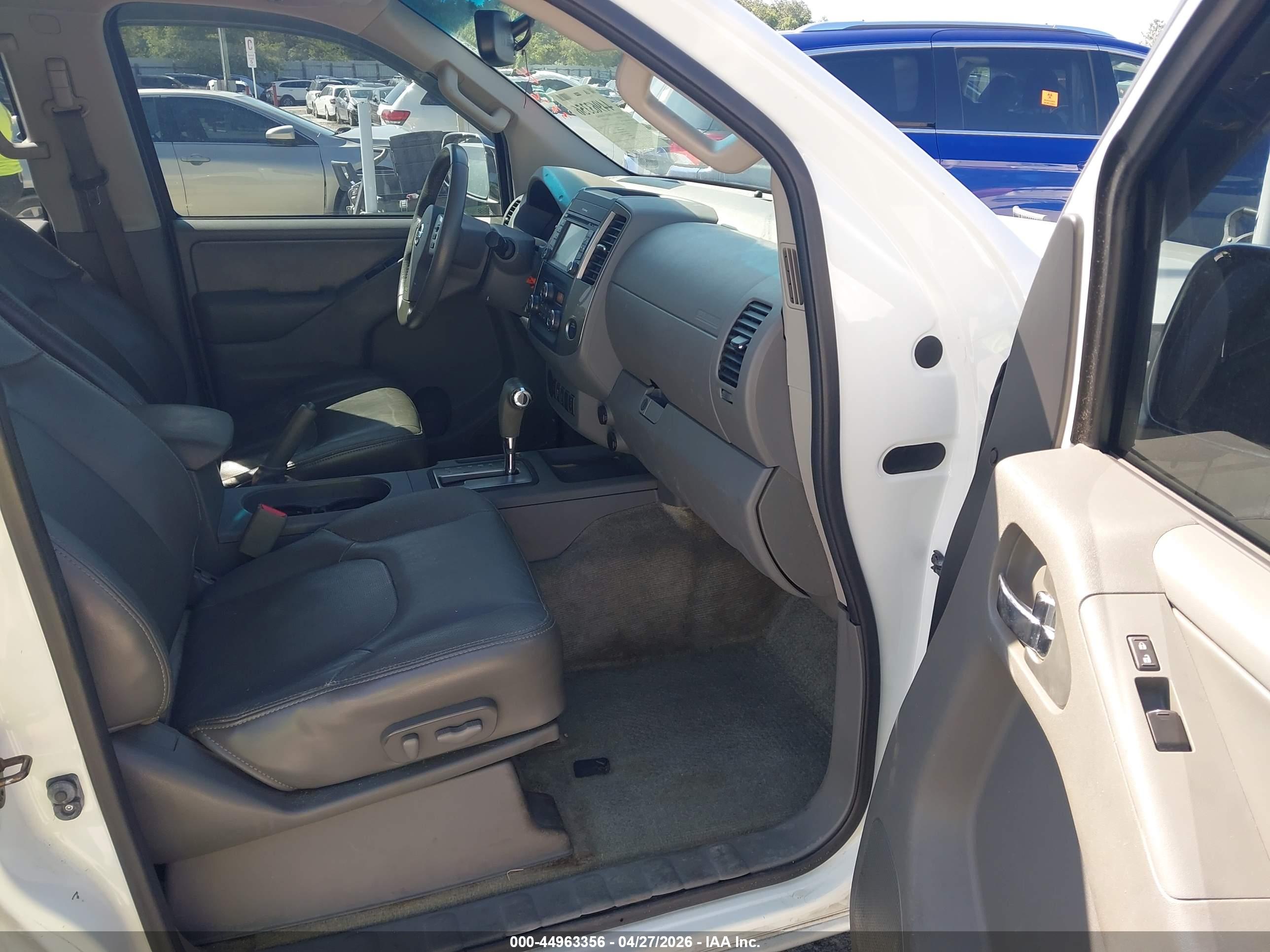 NISSAN FRONTIER image 5