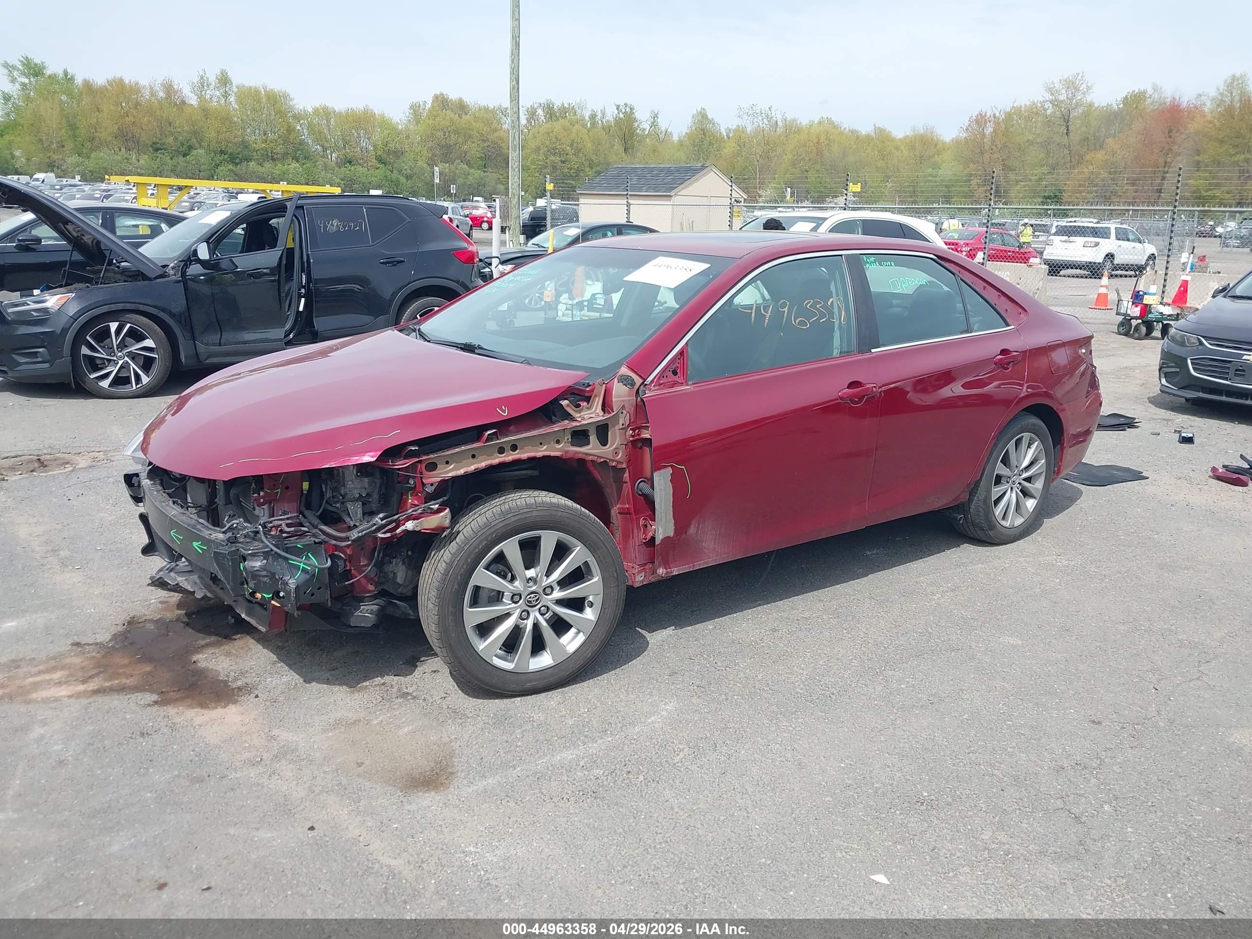 TOYOTA CAMRY image 2
