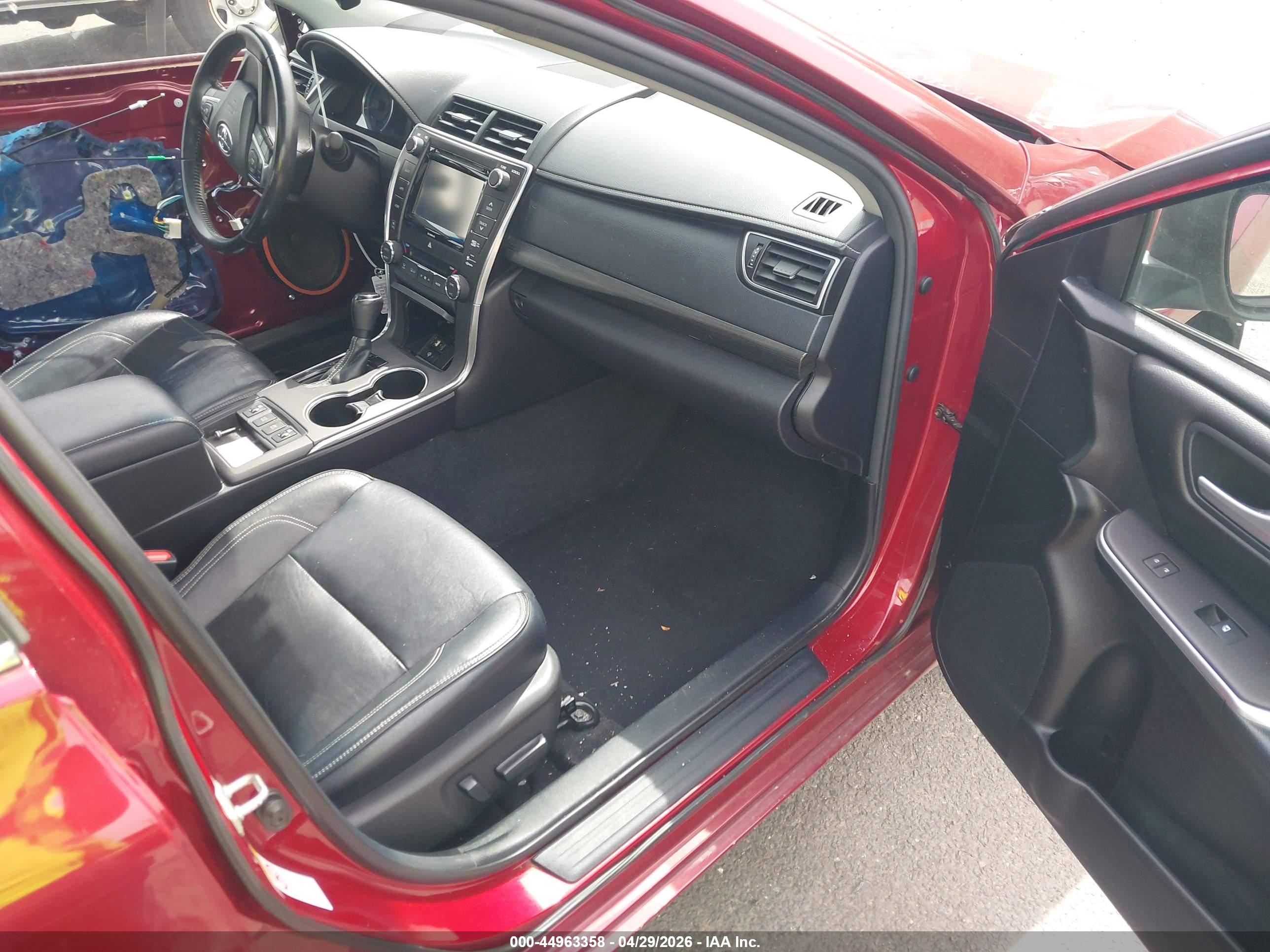 TOYOTA CAMRY image 5