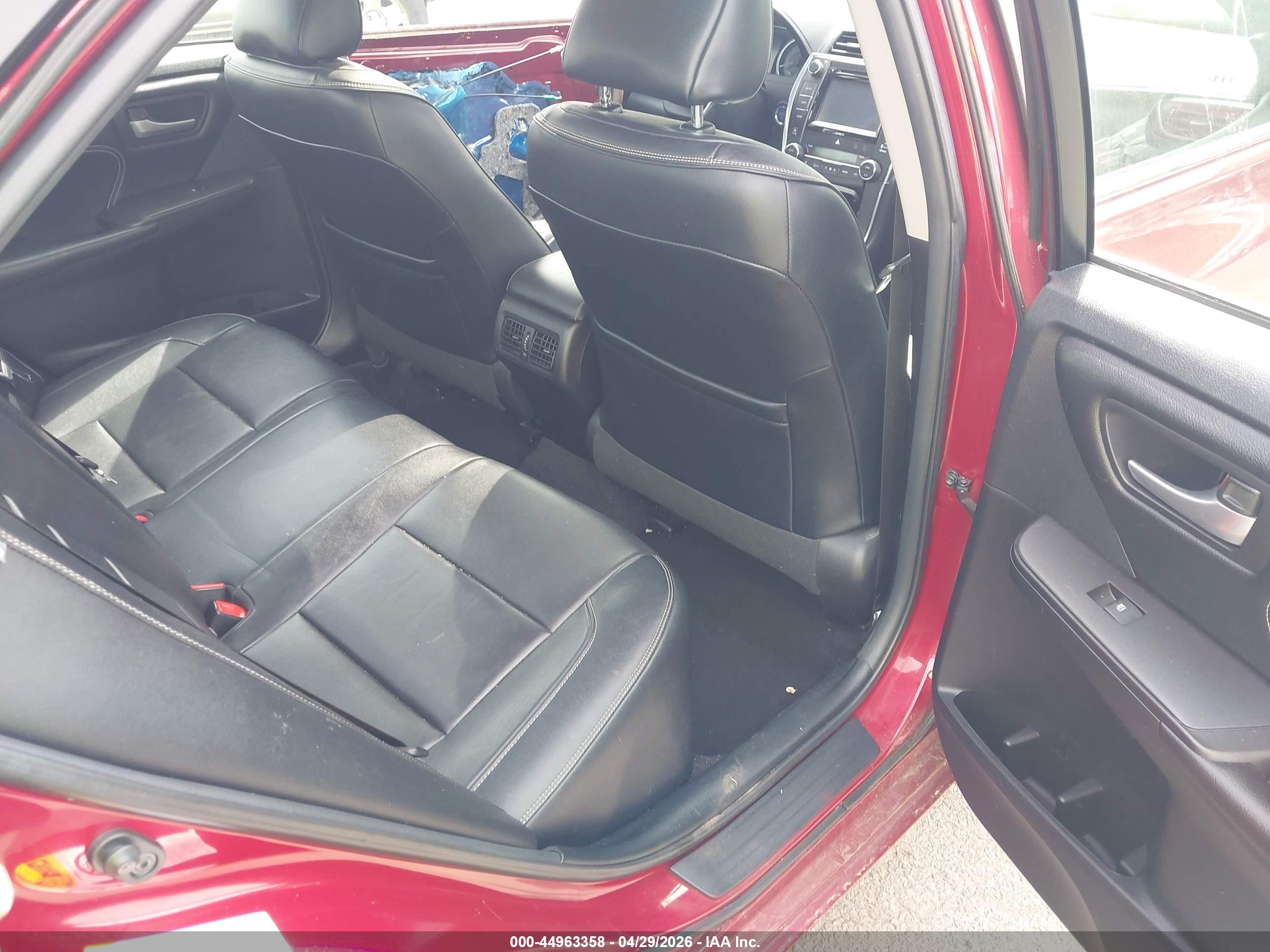 TOYOTA CAMRY image 8