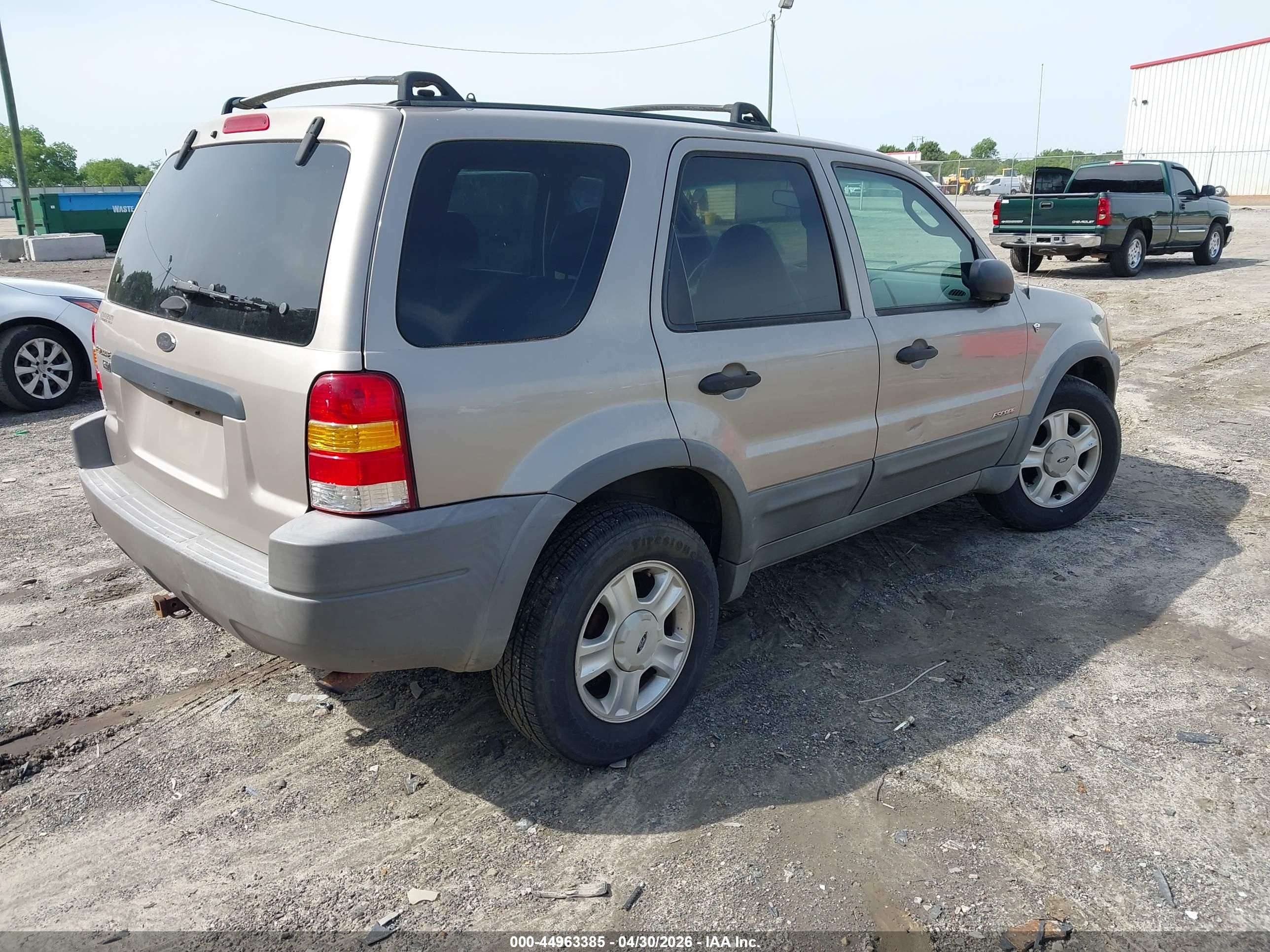 FORD ESCAPE image 4