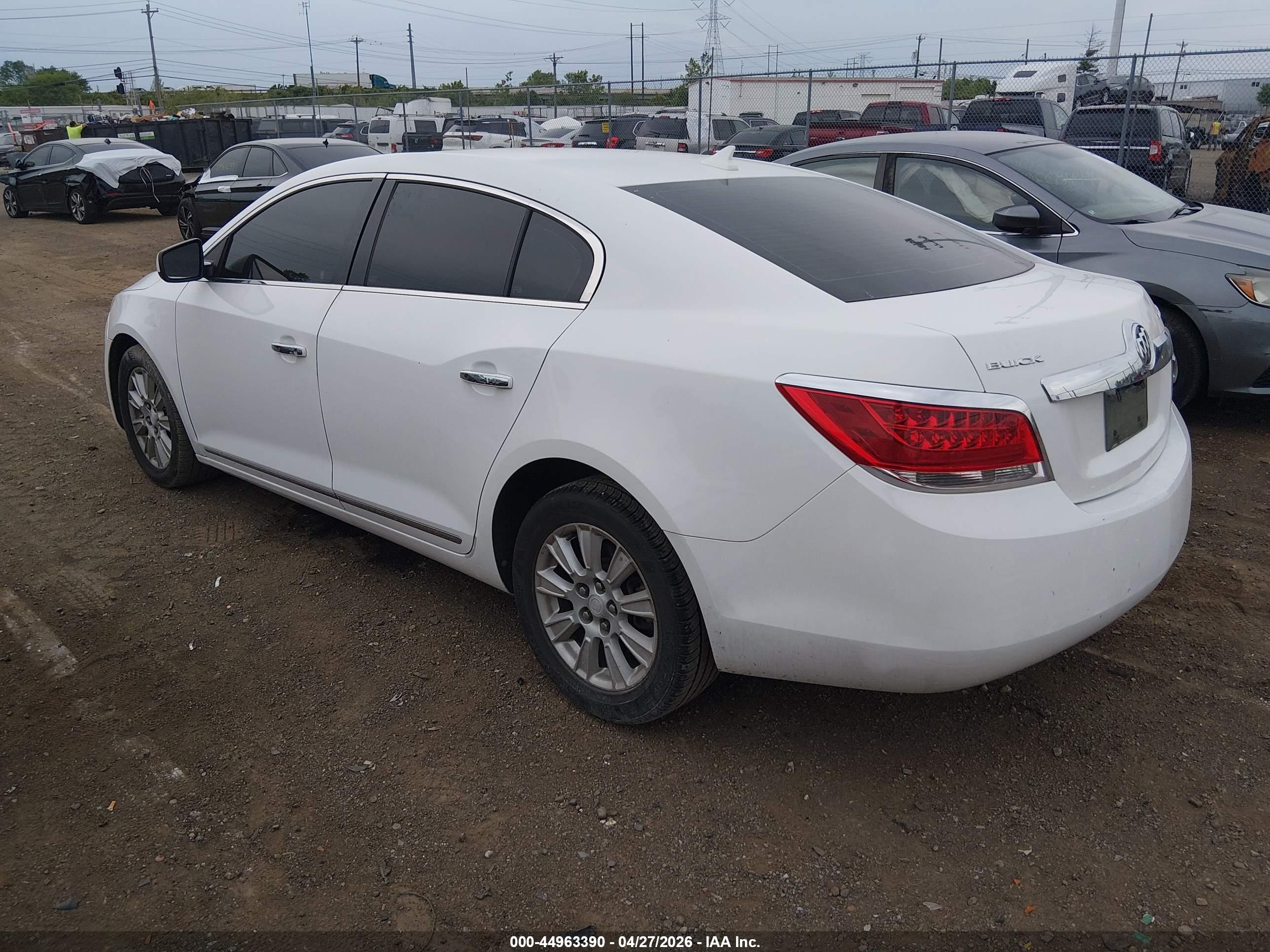 BUICK LACROSSE image 3