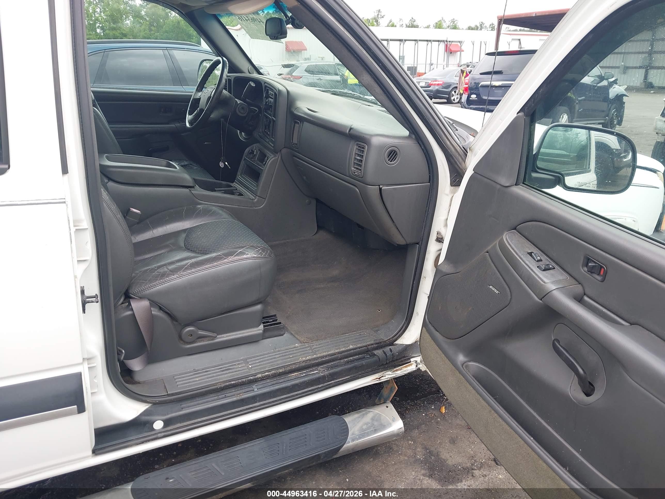 CHEVROLET AVALANCHE image 5
