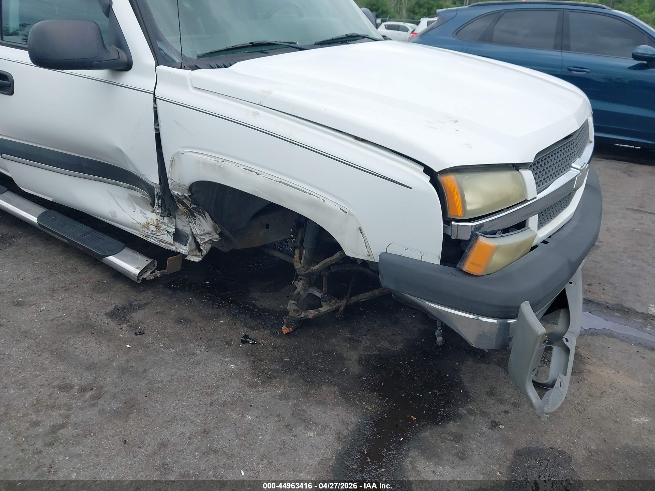 CHEVROLET AVALANCHE image 6