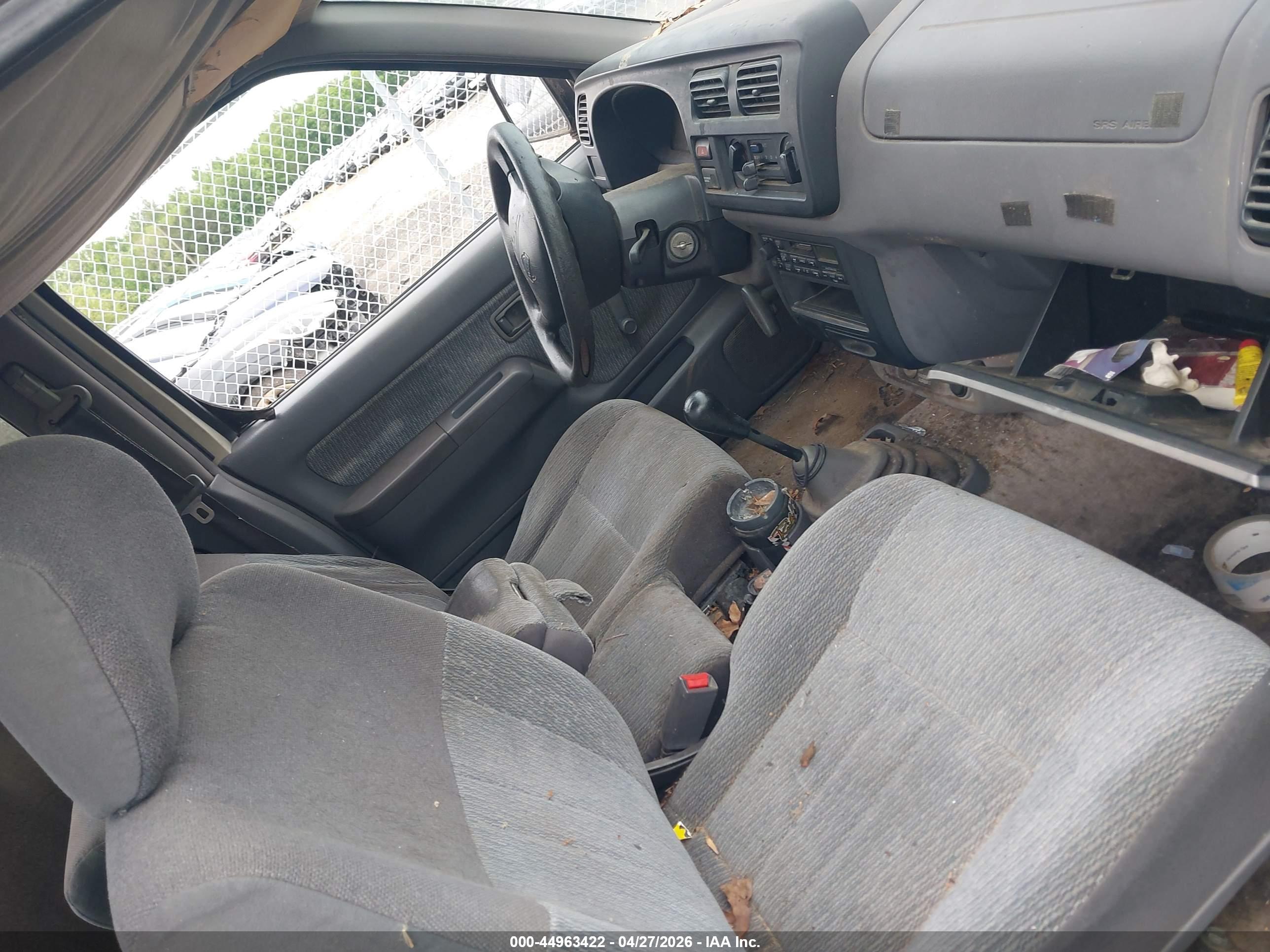 NISSAN FRONTIER image 5