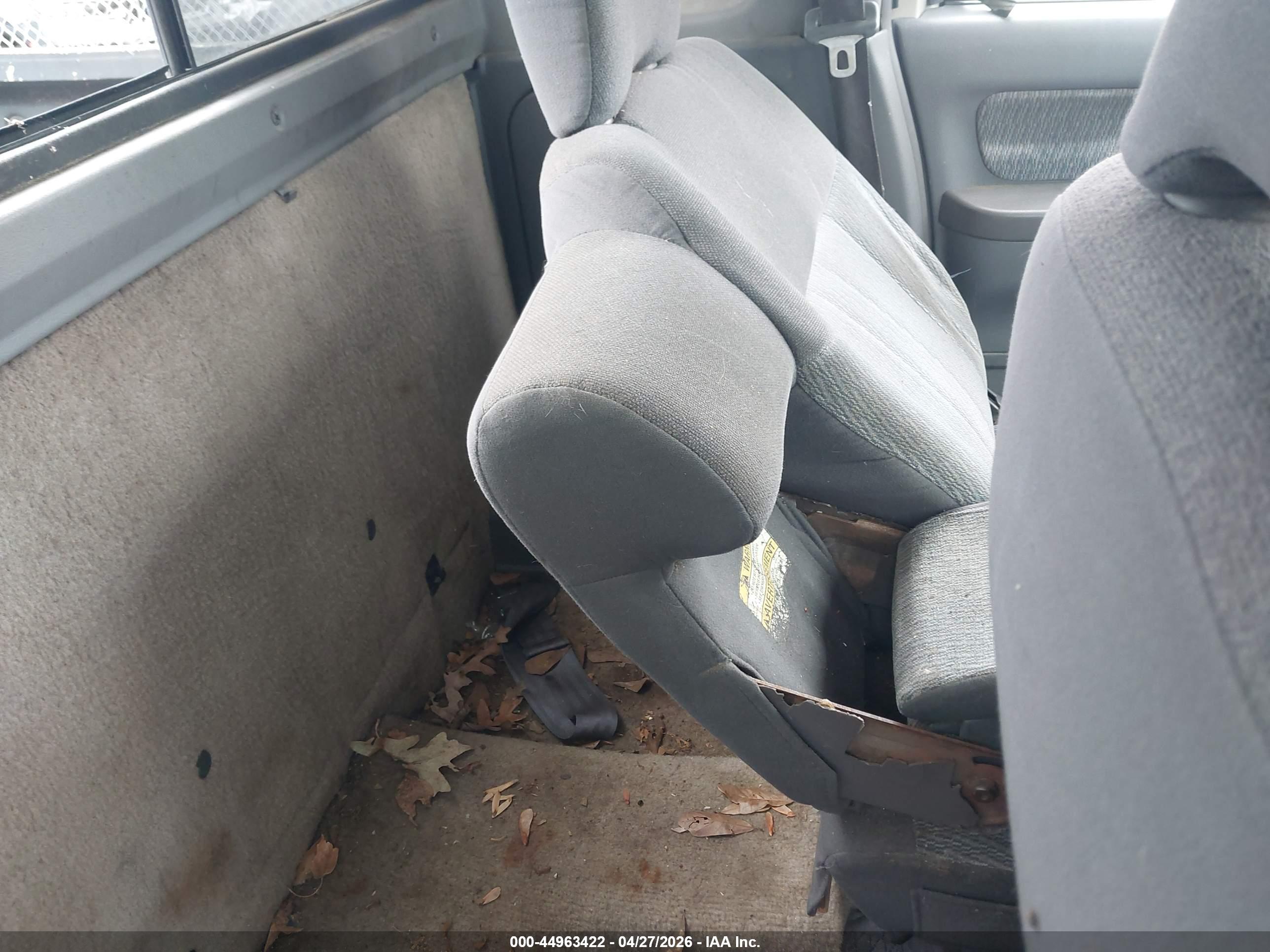NISSAN FRONTIER image 8