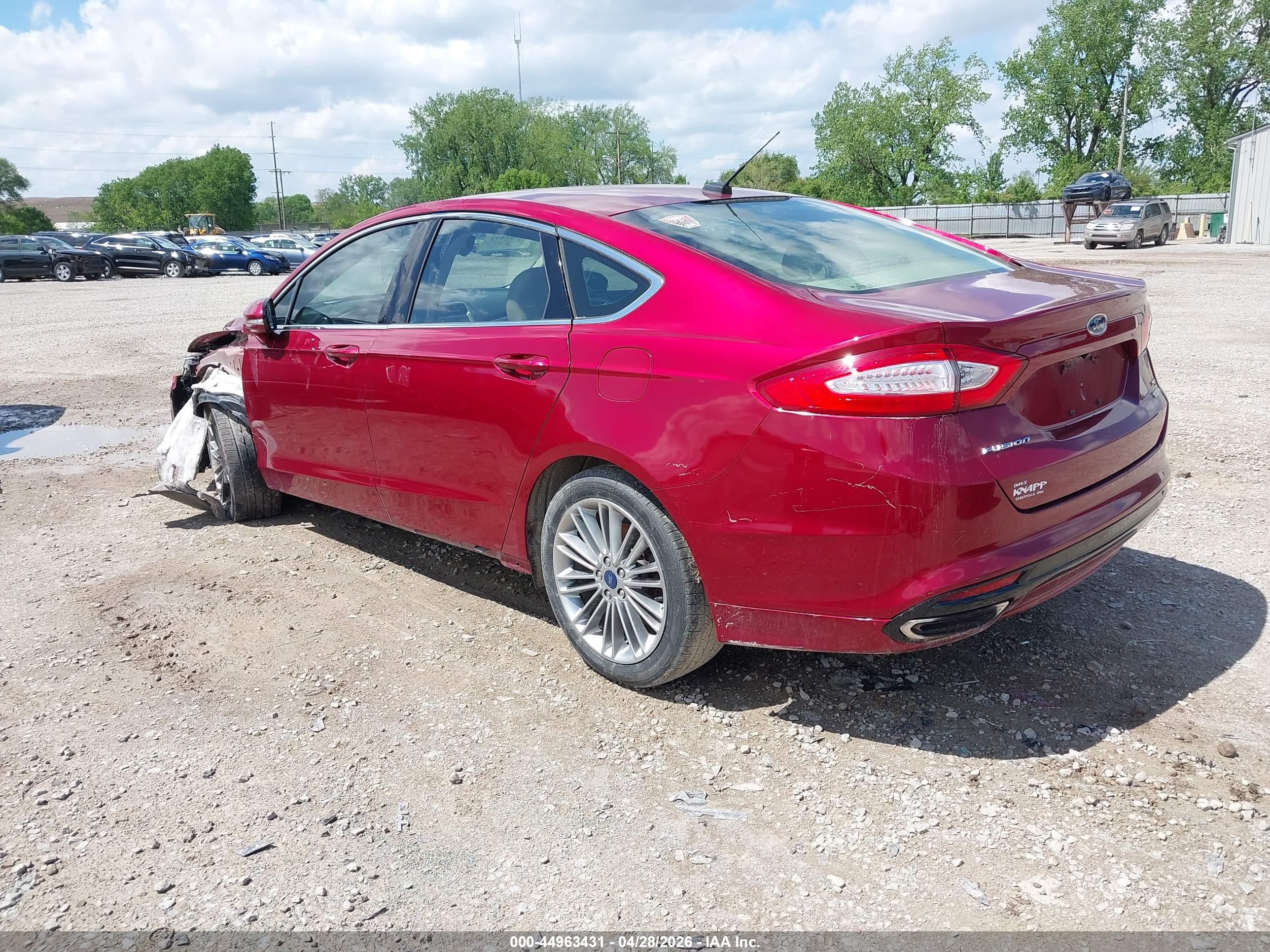 FORD FUSION image 3