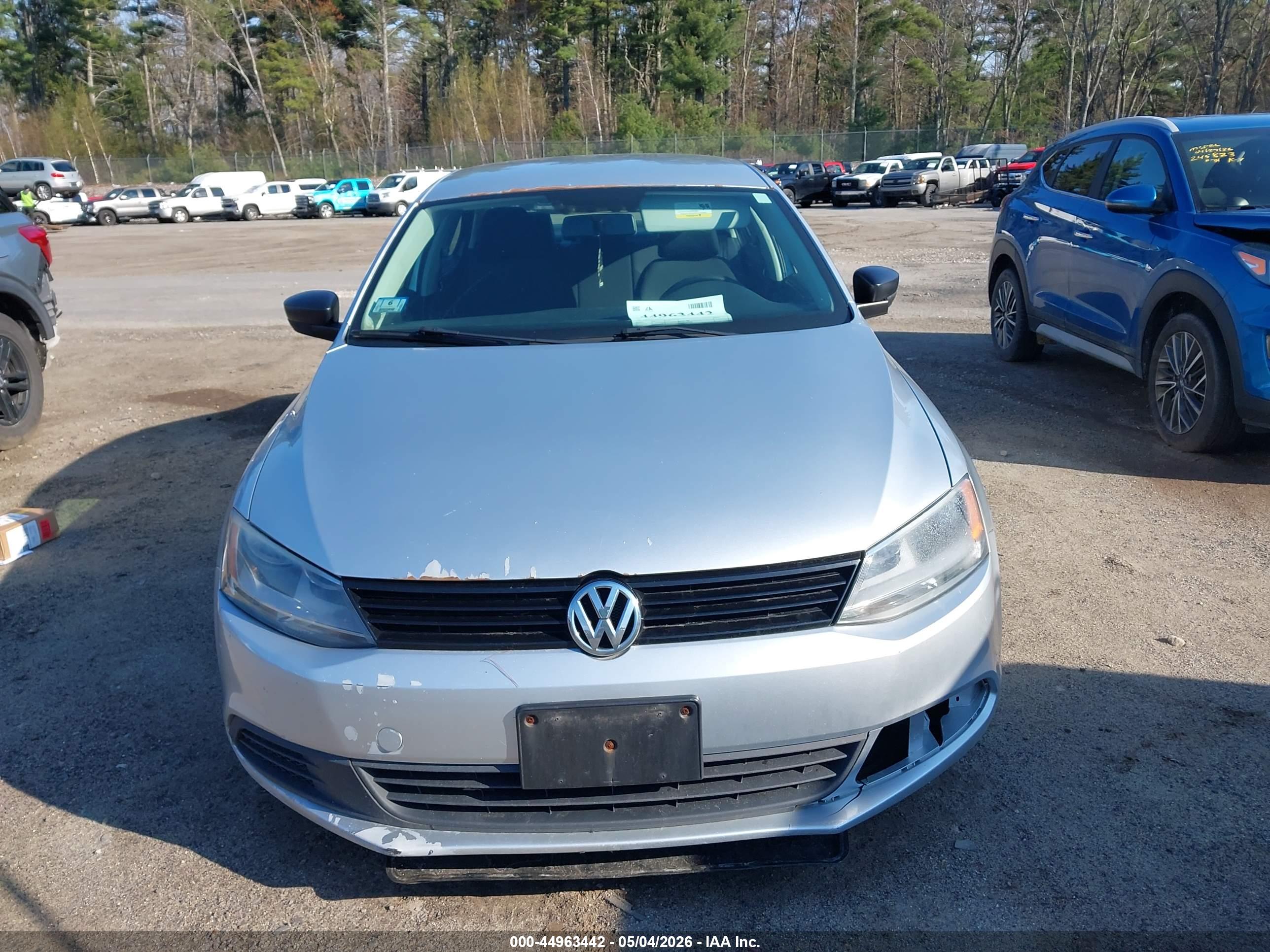VOLKSWAGEN JETTA image 6