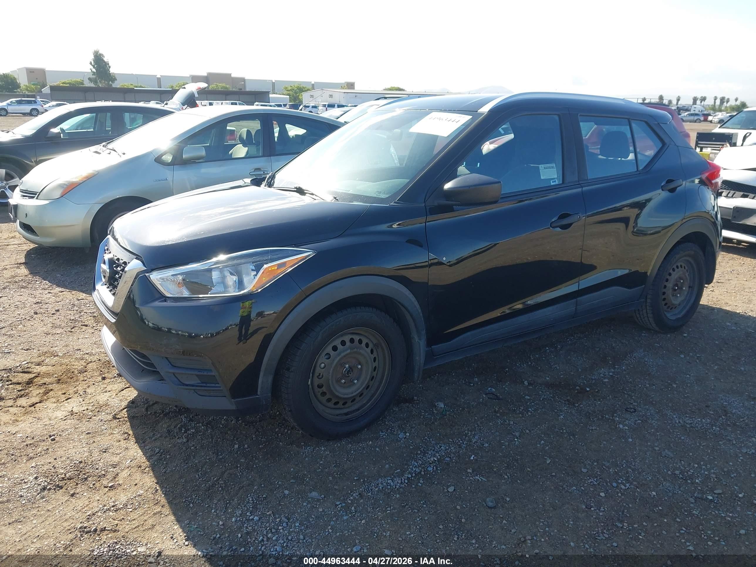 NISSAN KICKS image 2