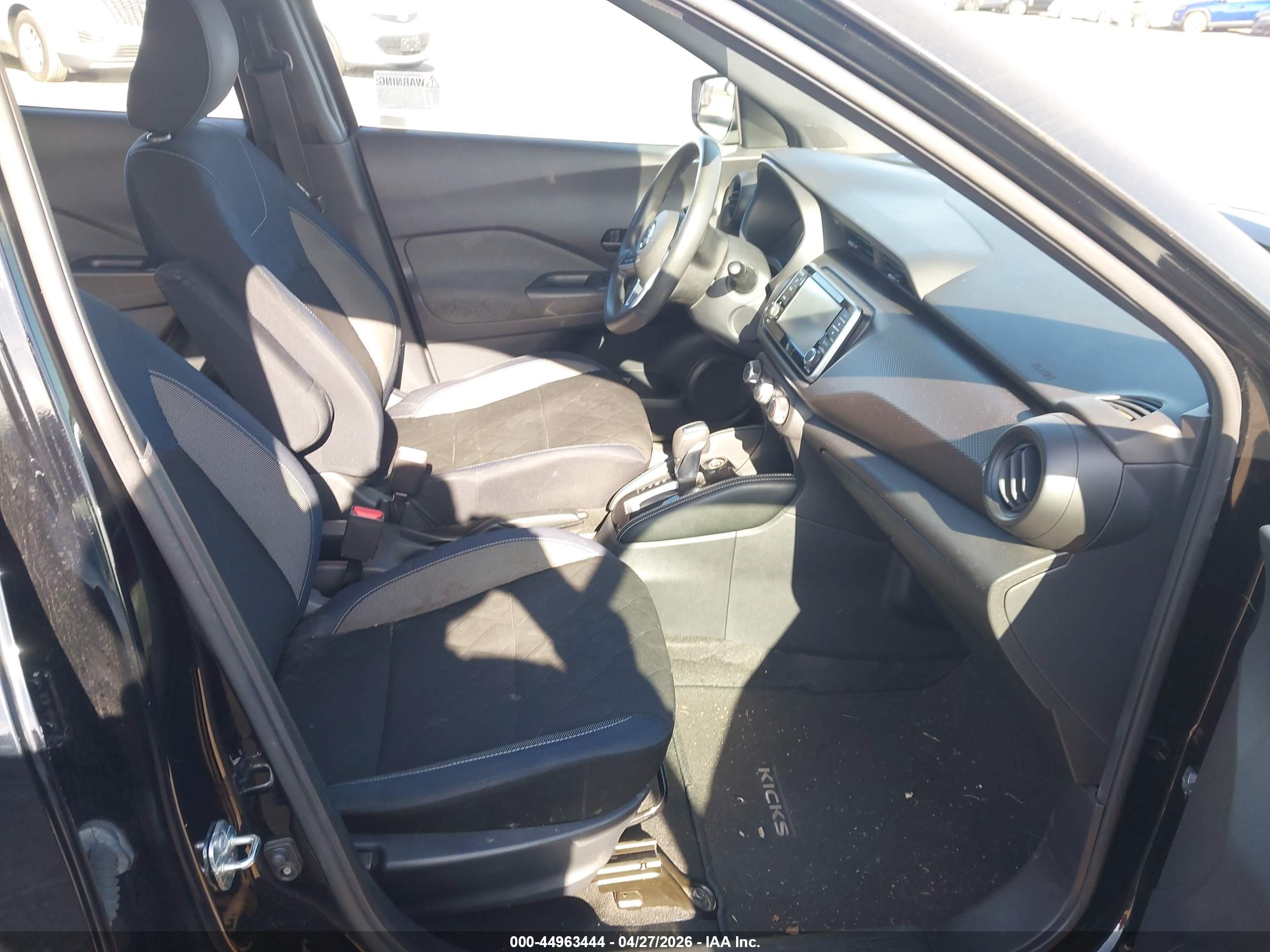 NISSAN KICKS image 5