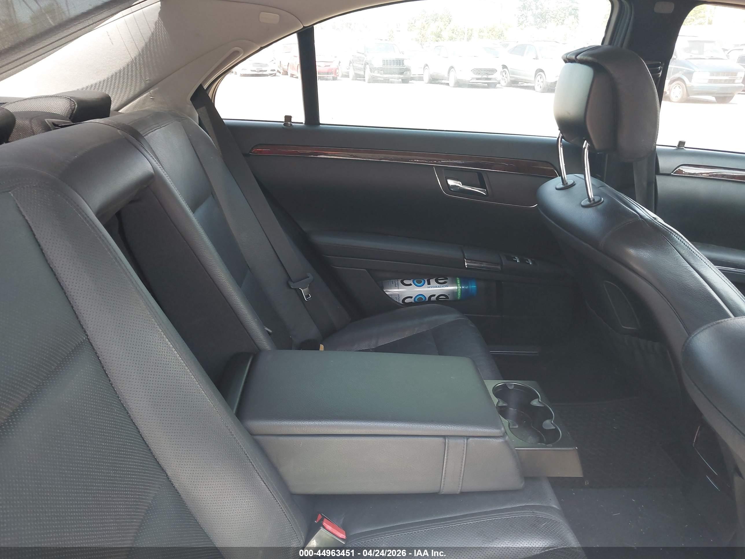 MERCEDES-BENZ S image 8