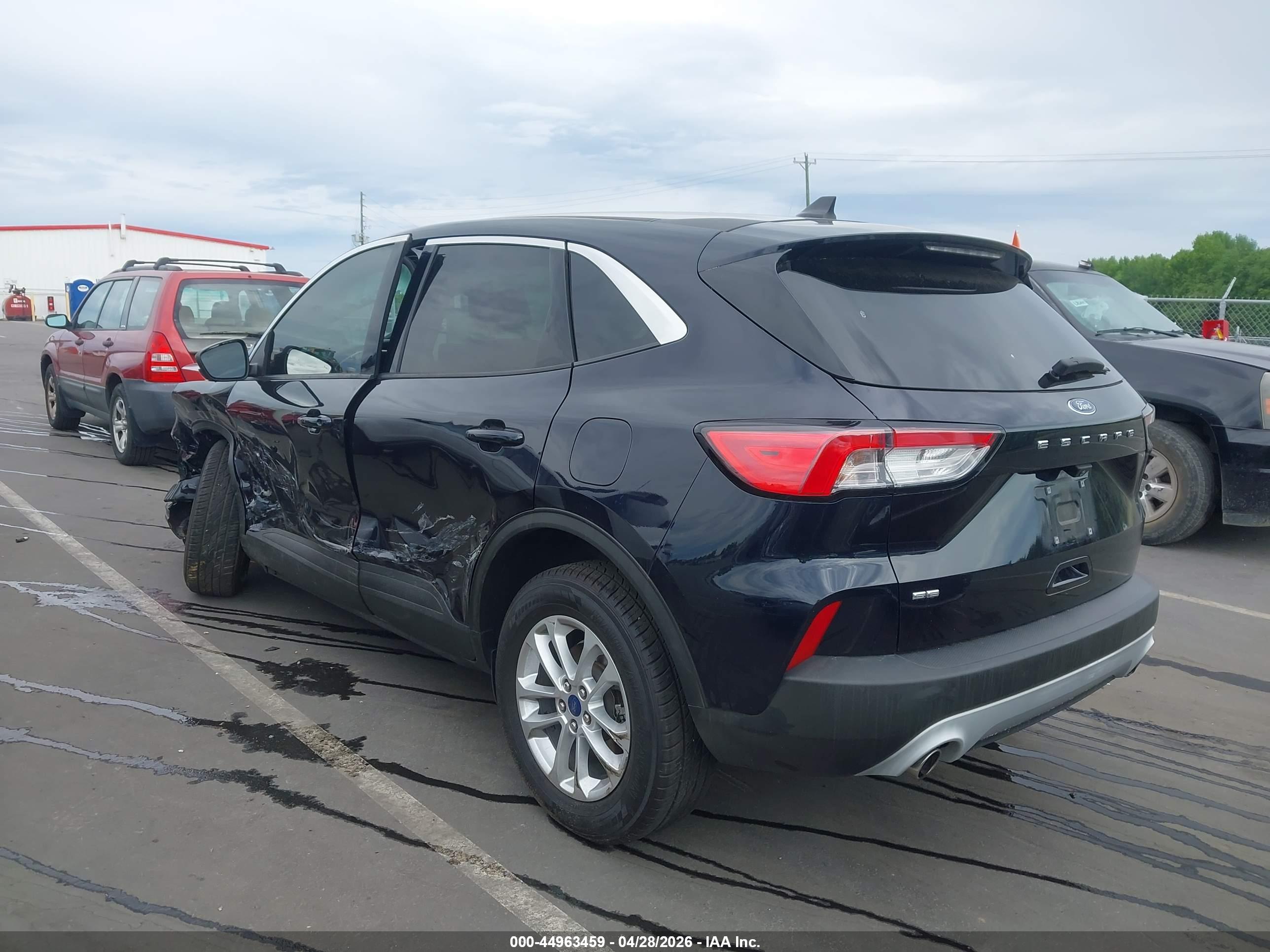 FORD ESCAPE image 3