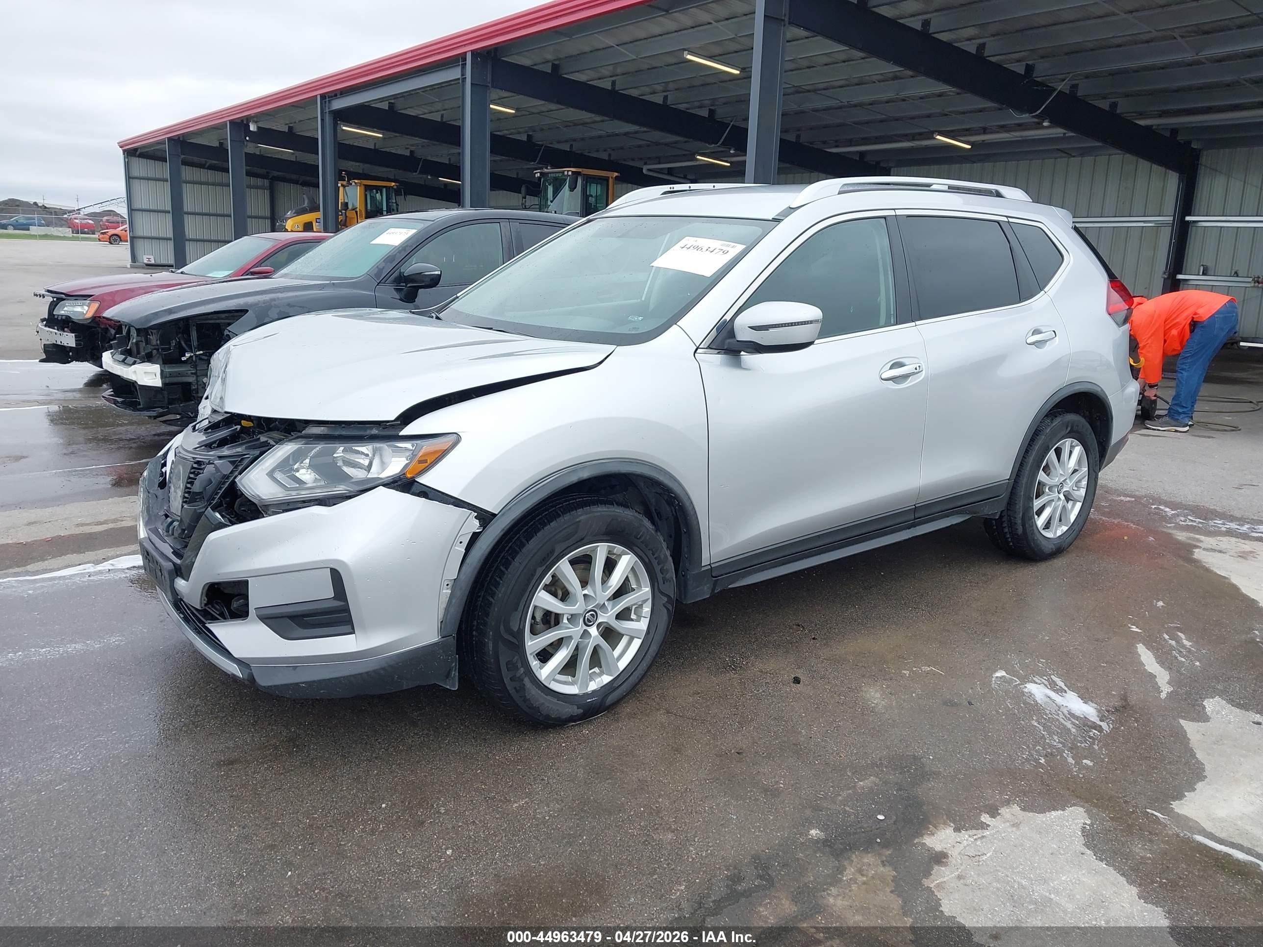 NISSAN ROGUE image 2