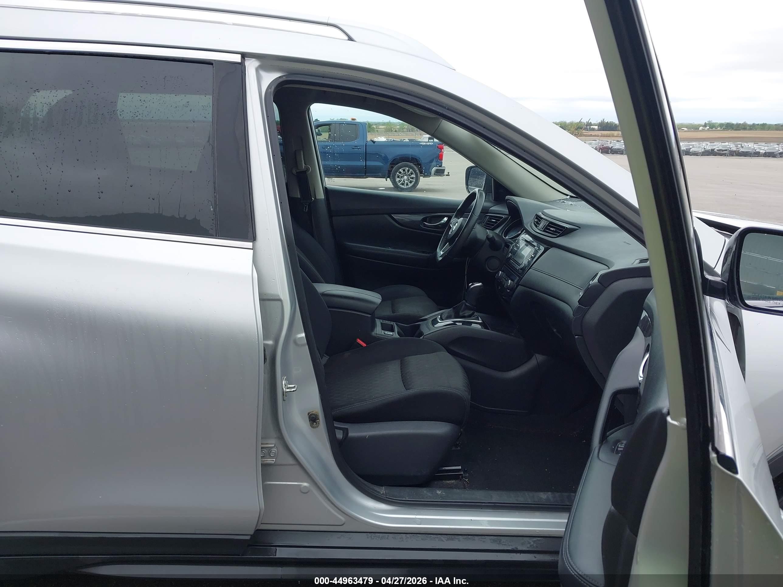 NISSAN ROGUE image 5