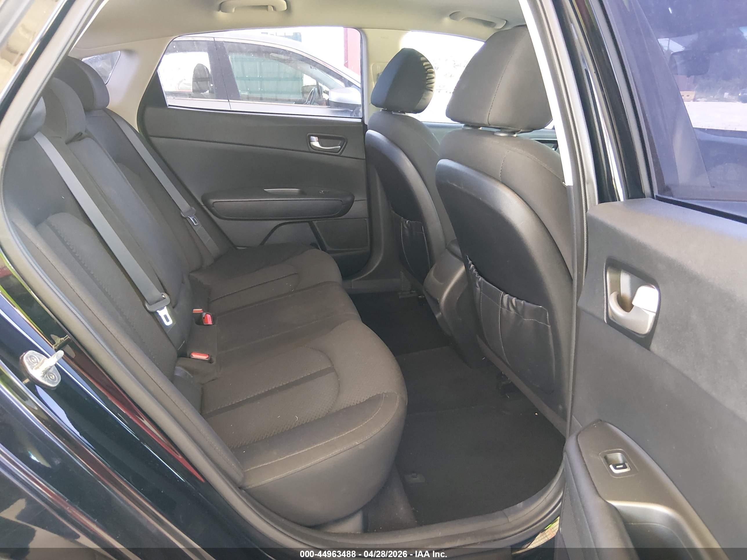 KIA OPTIMA image 8