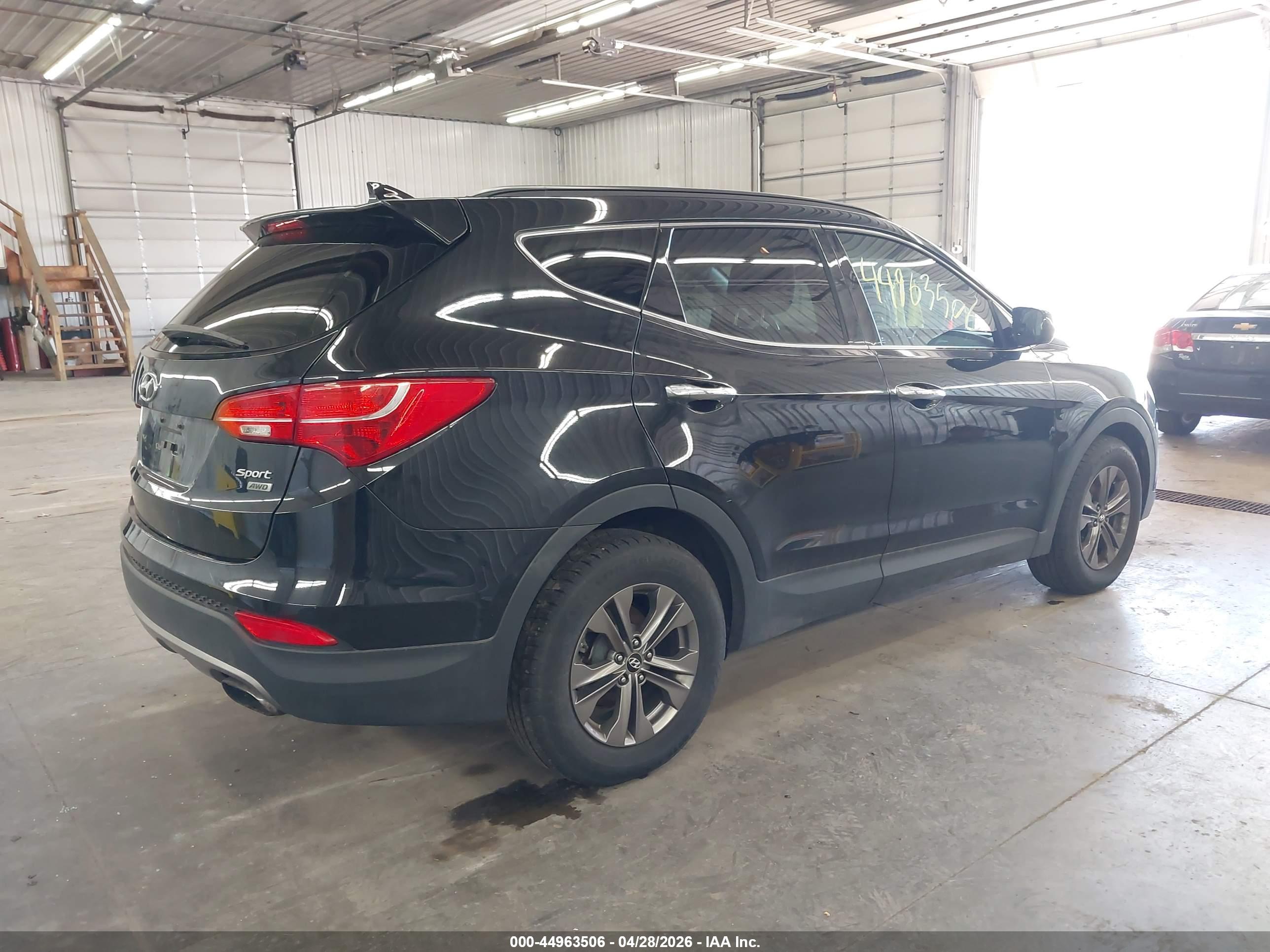 HYUNDAI SANTA image 4