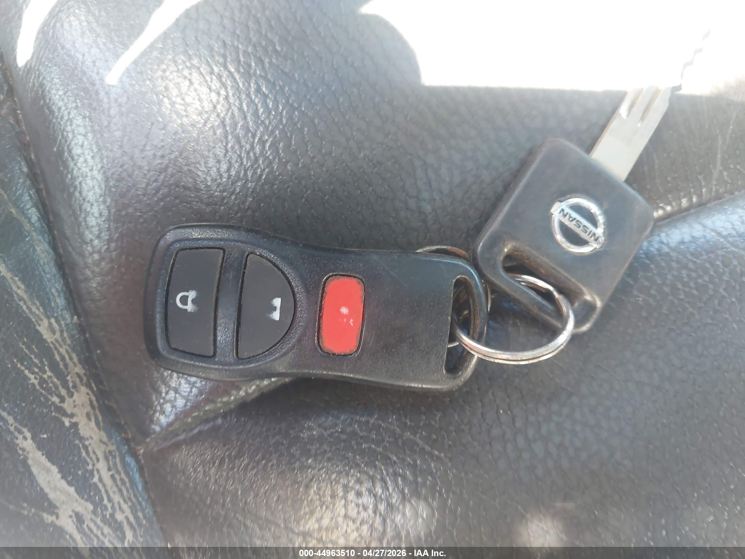NISSAN TITAN image 11
