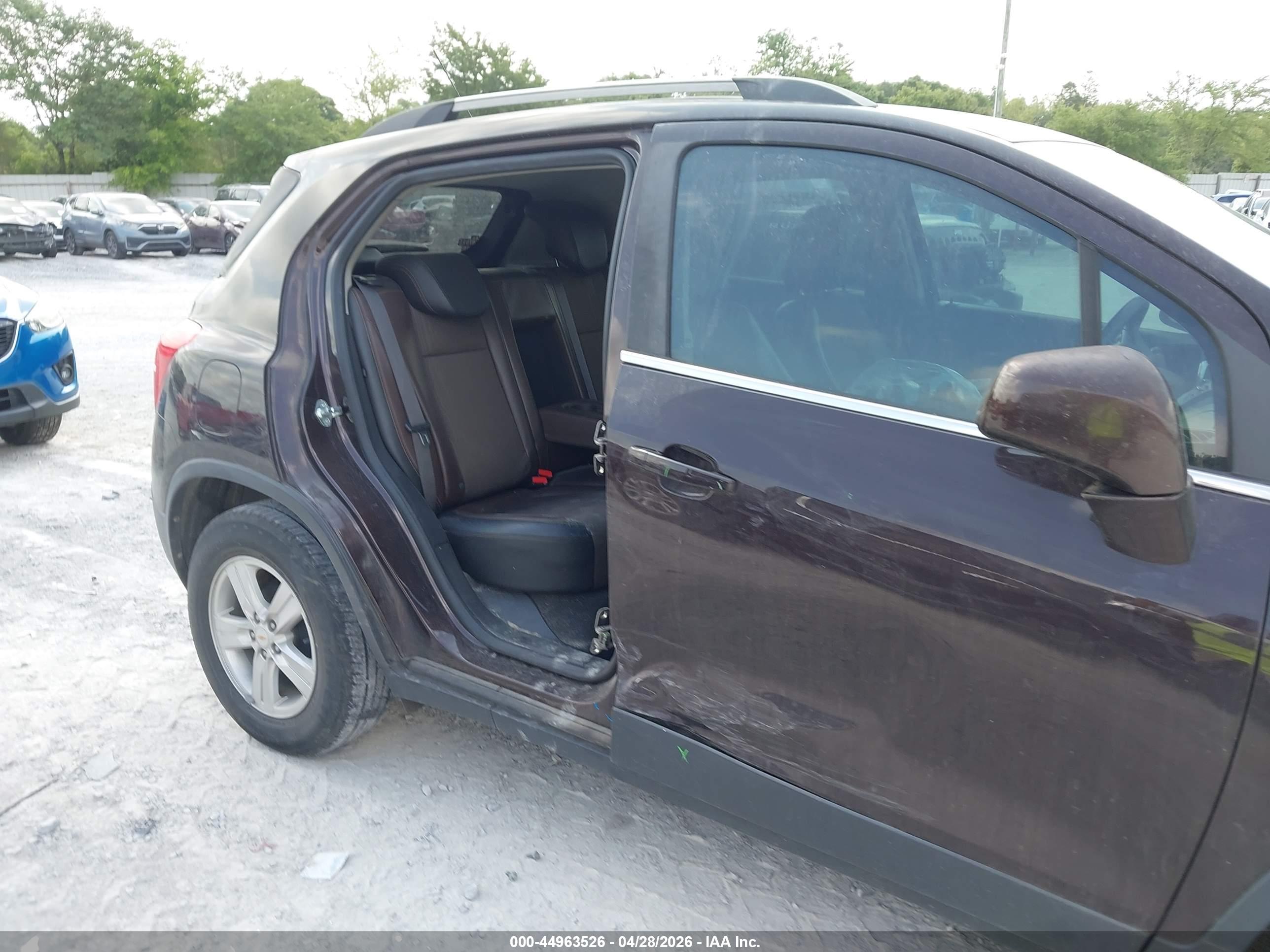CHEVROLET TRAX image 6