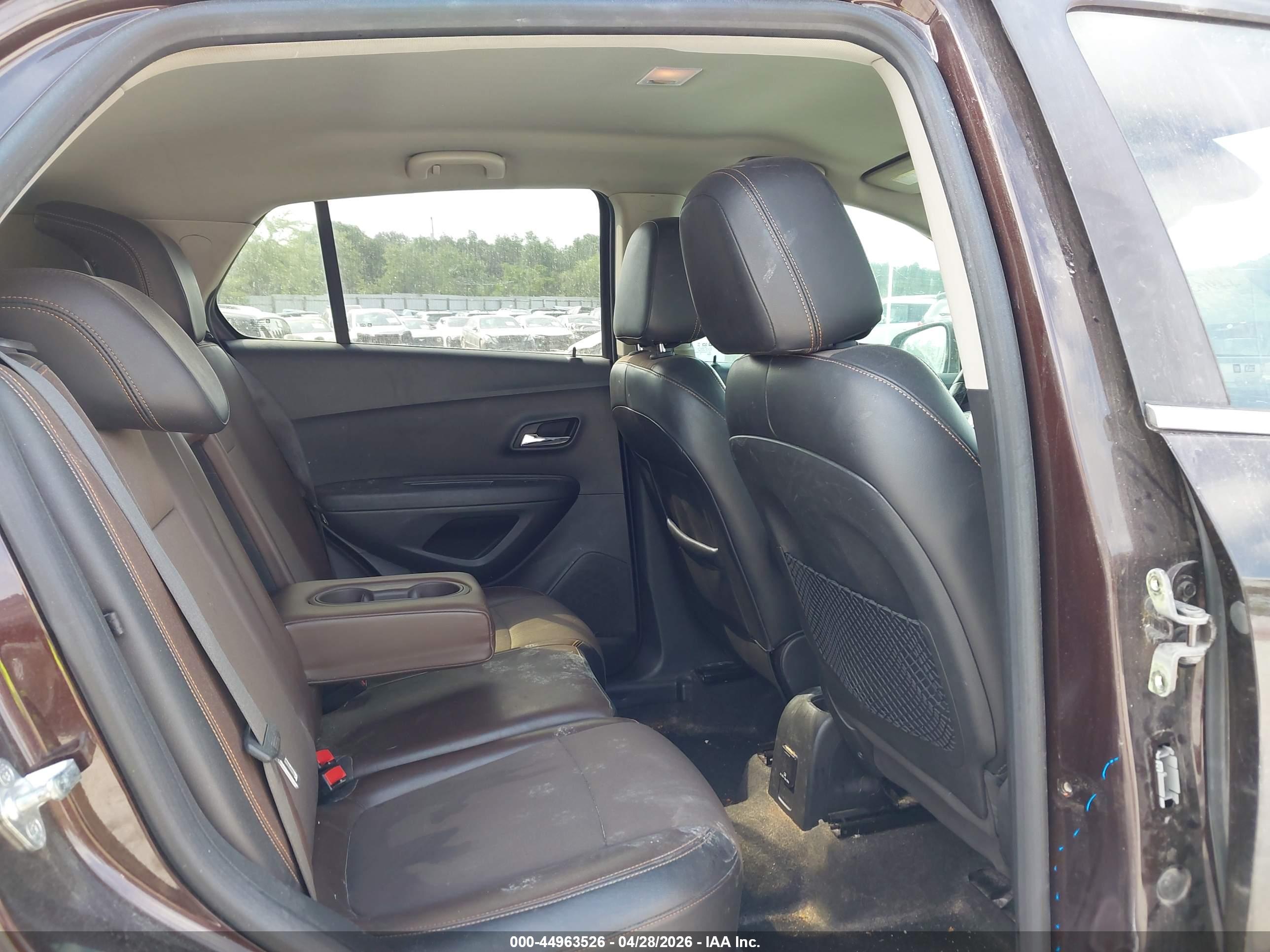 CHEVROLET TRAX image 8