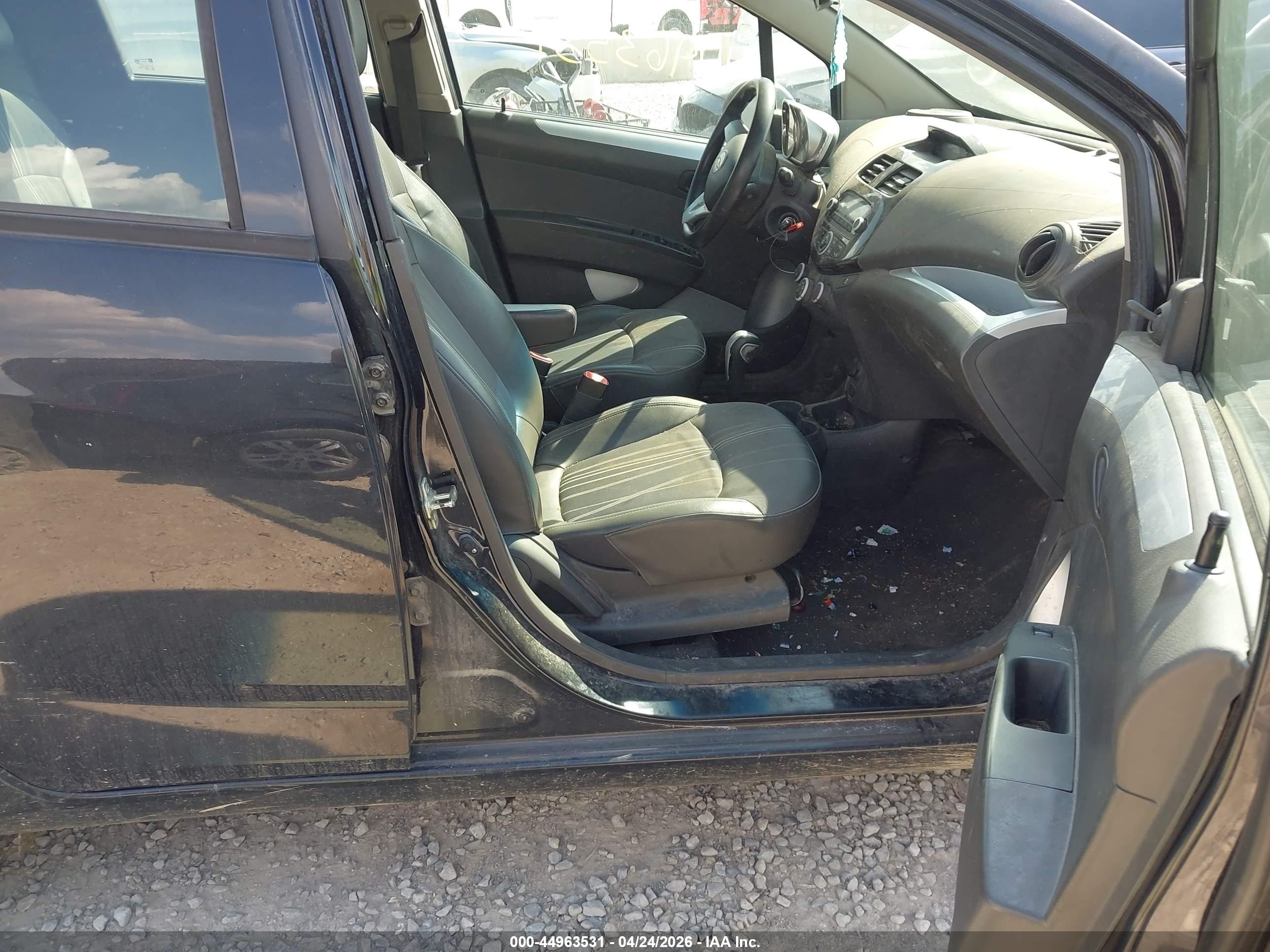 CHEVROLET SPARK image 5