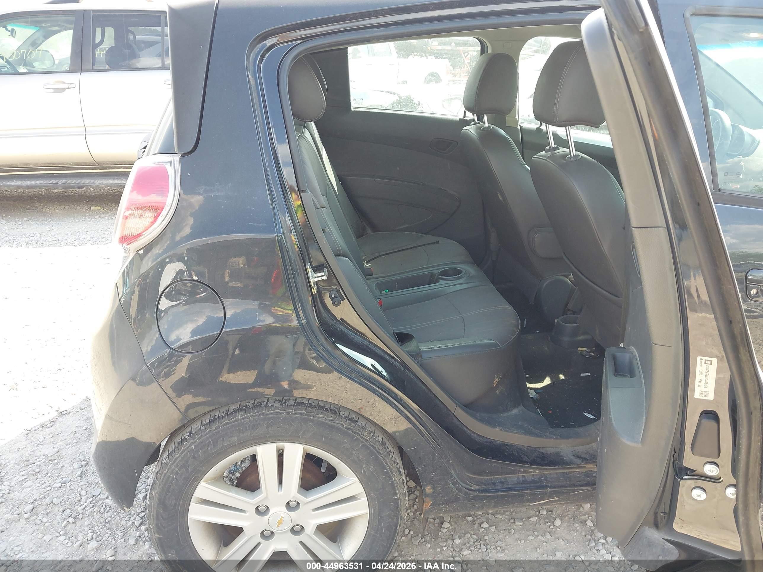 CHEVROLET SPARK image 8