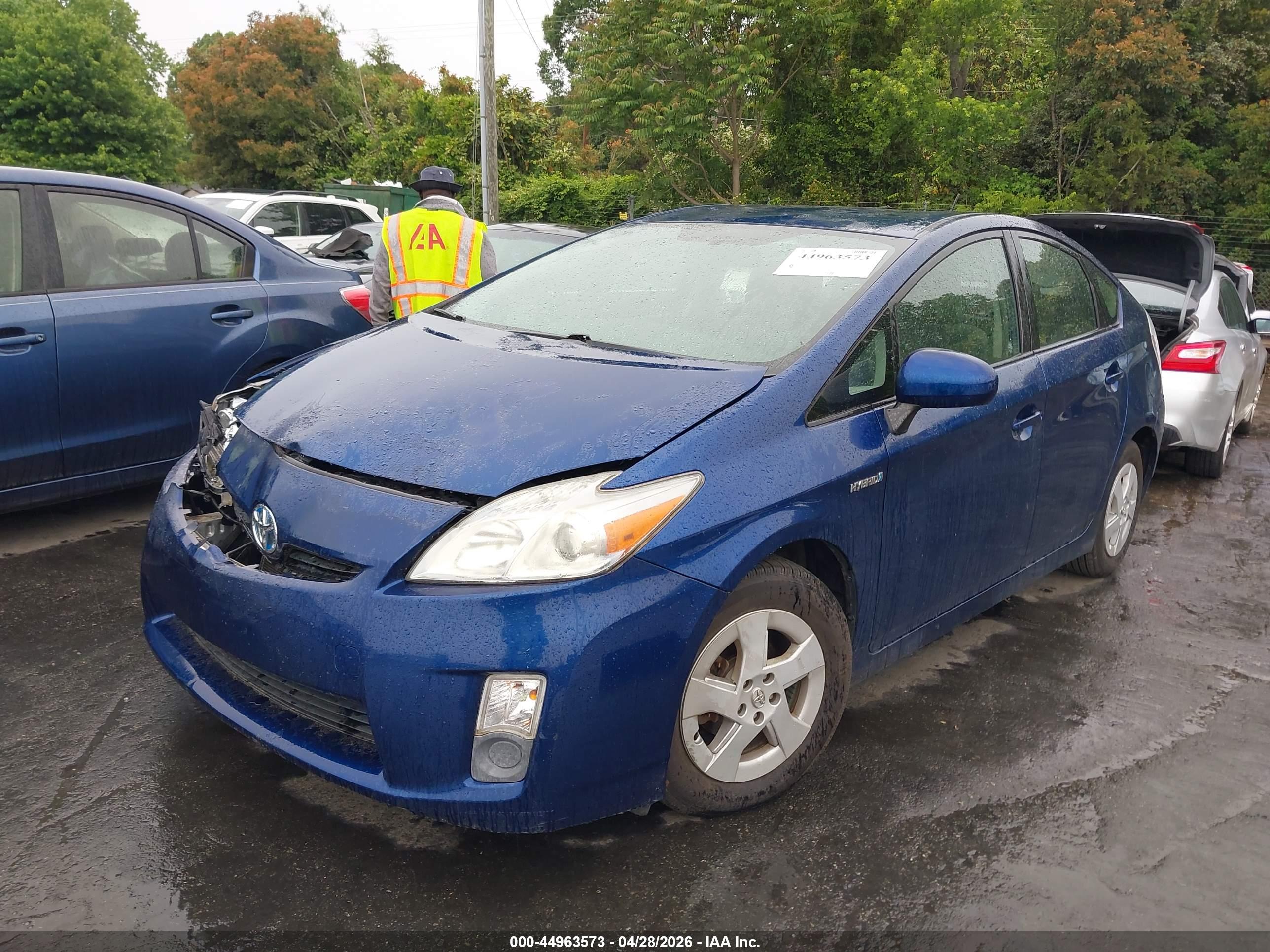 TOYOTA PRIUS image 2
